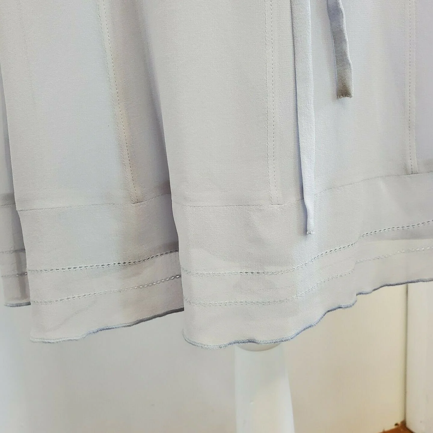 00s Banana Republic Silk Fit N Flare Sleeveless Dress Light Blue V-Neck by Banana Republic - Image 4