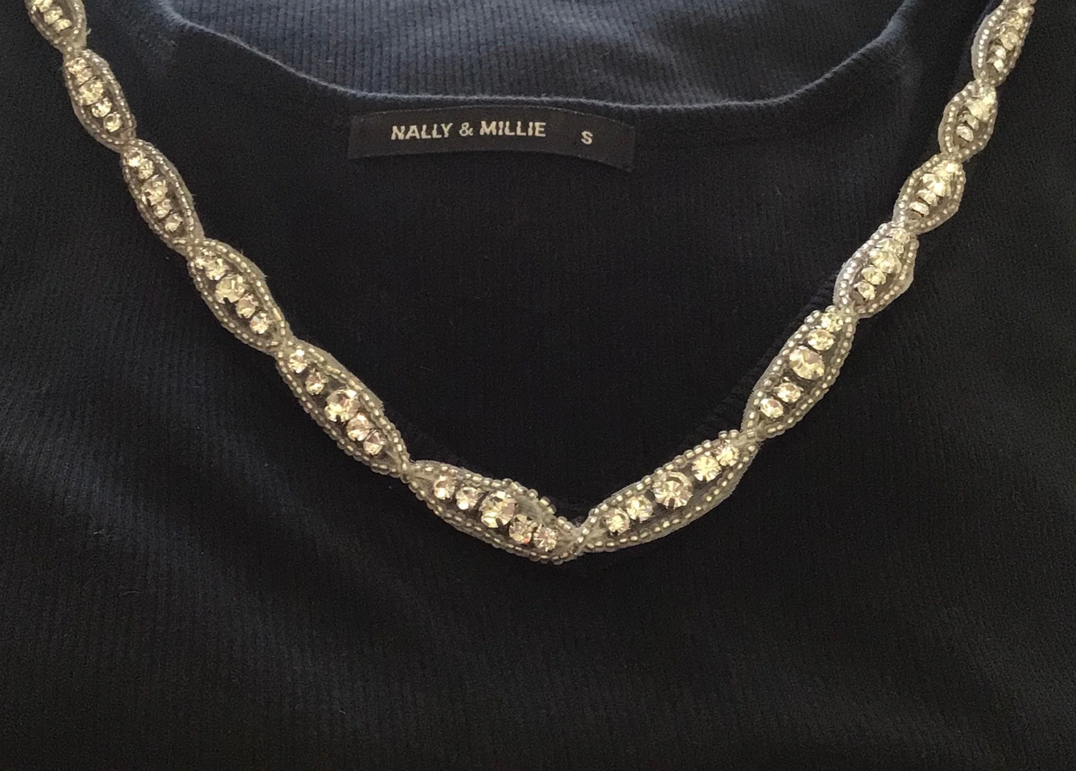 00s Black Sleeveless Tank Top With Rhinestone Accents By Nally & Millie - Image 3