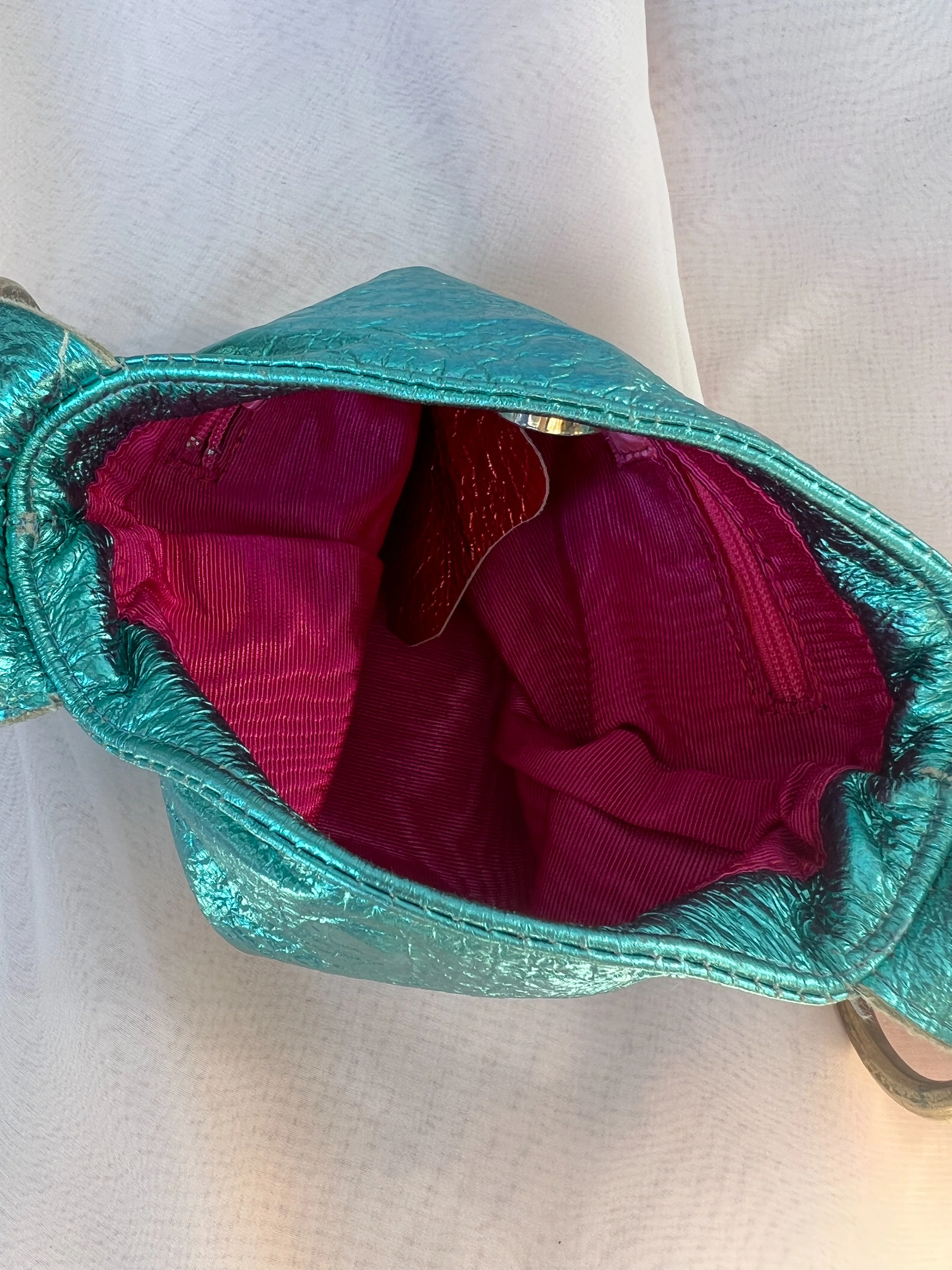00s Blue Metallic Faux Leather Metal Handle Purse by Bianca White - Image 5