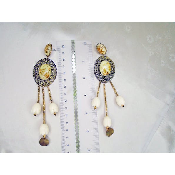 00s Extra Long Dangle Earrings With Confetti Lucite - Image 5