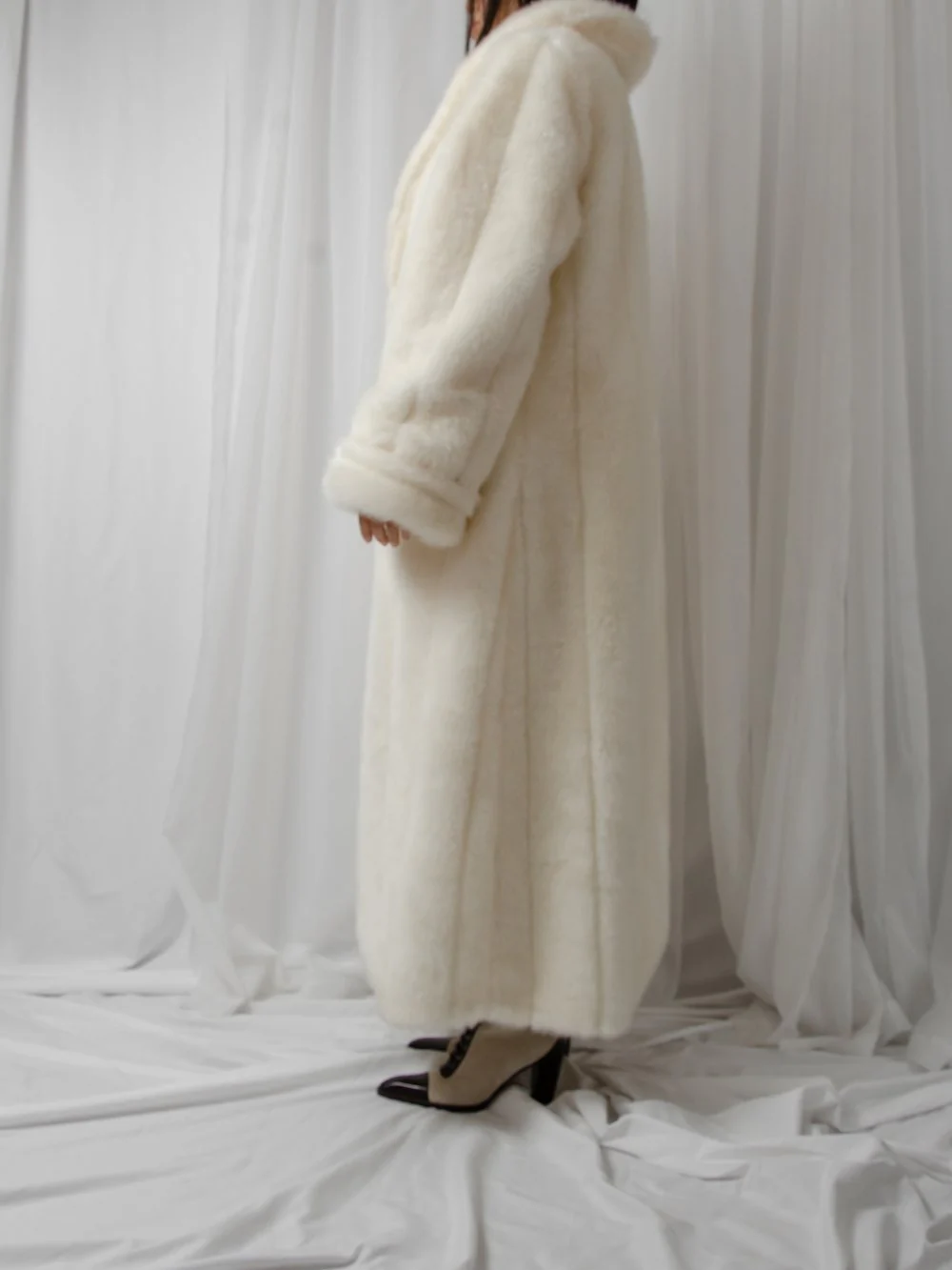 00s Fluffy Full-length Faux Fur Coat - Image 4