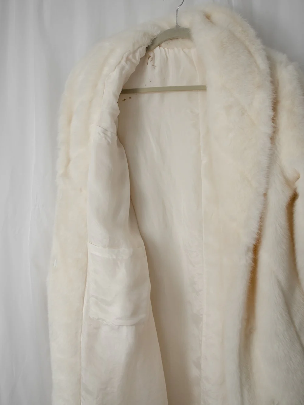00s Fluffy Full-length Faux Fur Coat - Image 7