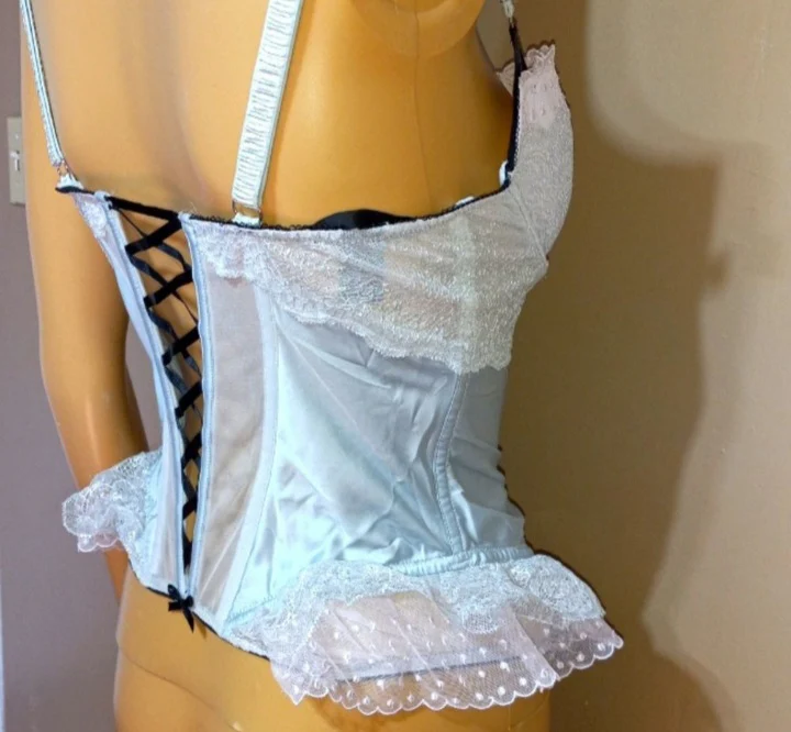 00s Lace Embroidery Desirable Show-stopping Corset By Victoria's Secret - Image 4