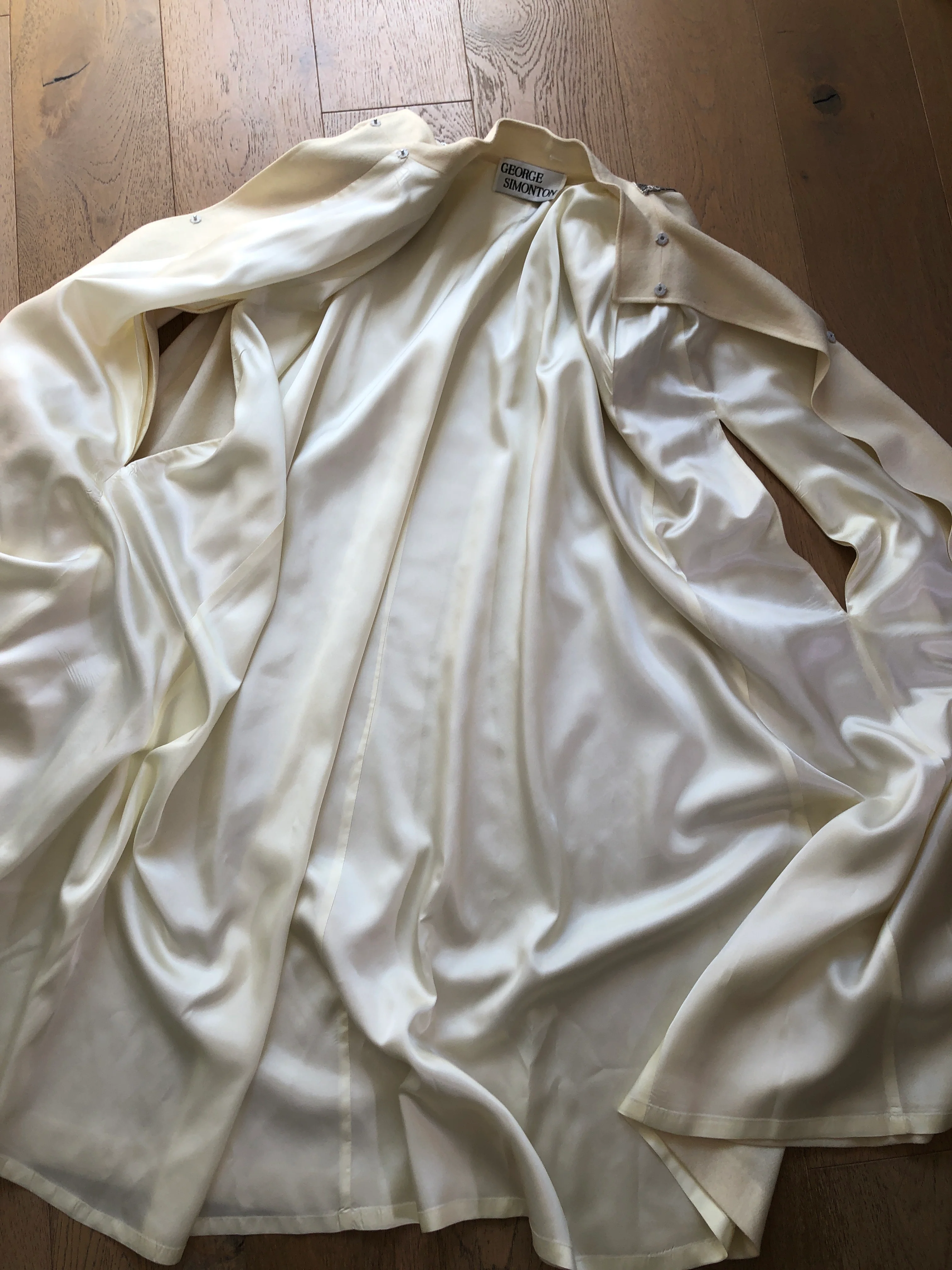 00s Off White Cape Silver Beaded Embroidered Shoulder By George Simonton - Image 12
