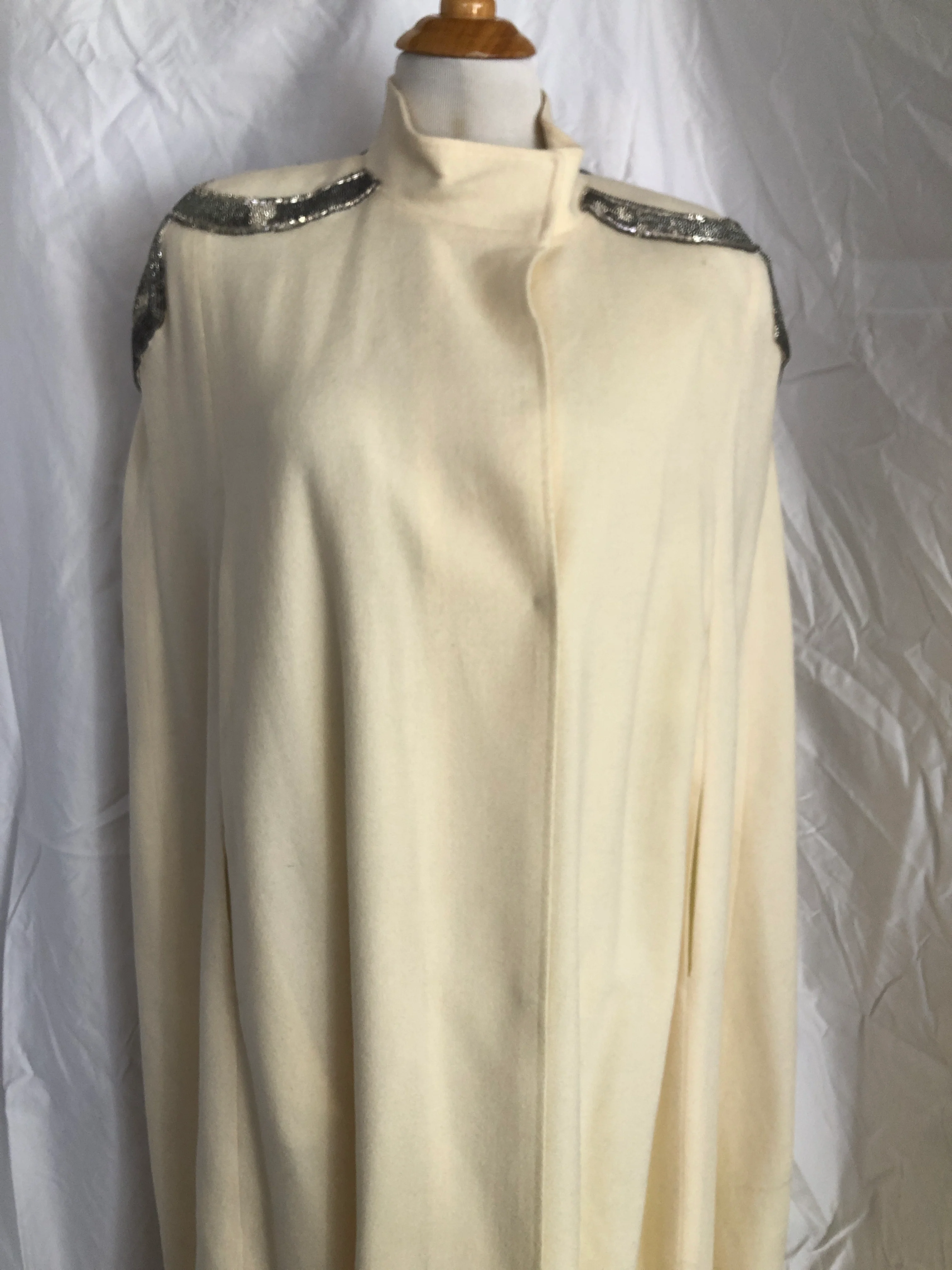 00s Off White Cape Silver Beaded Embroidered Shoulder By George Simonton - Image 3