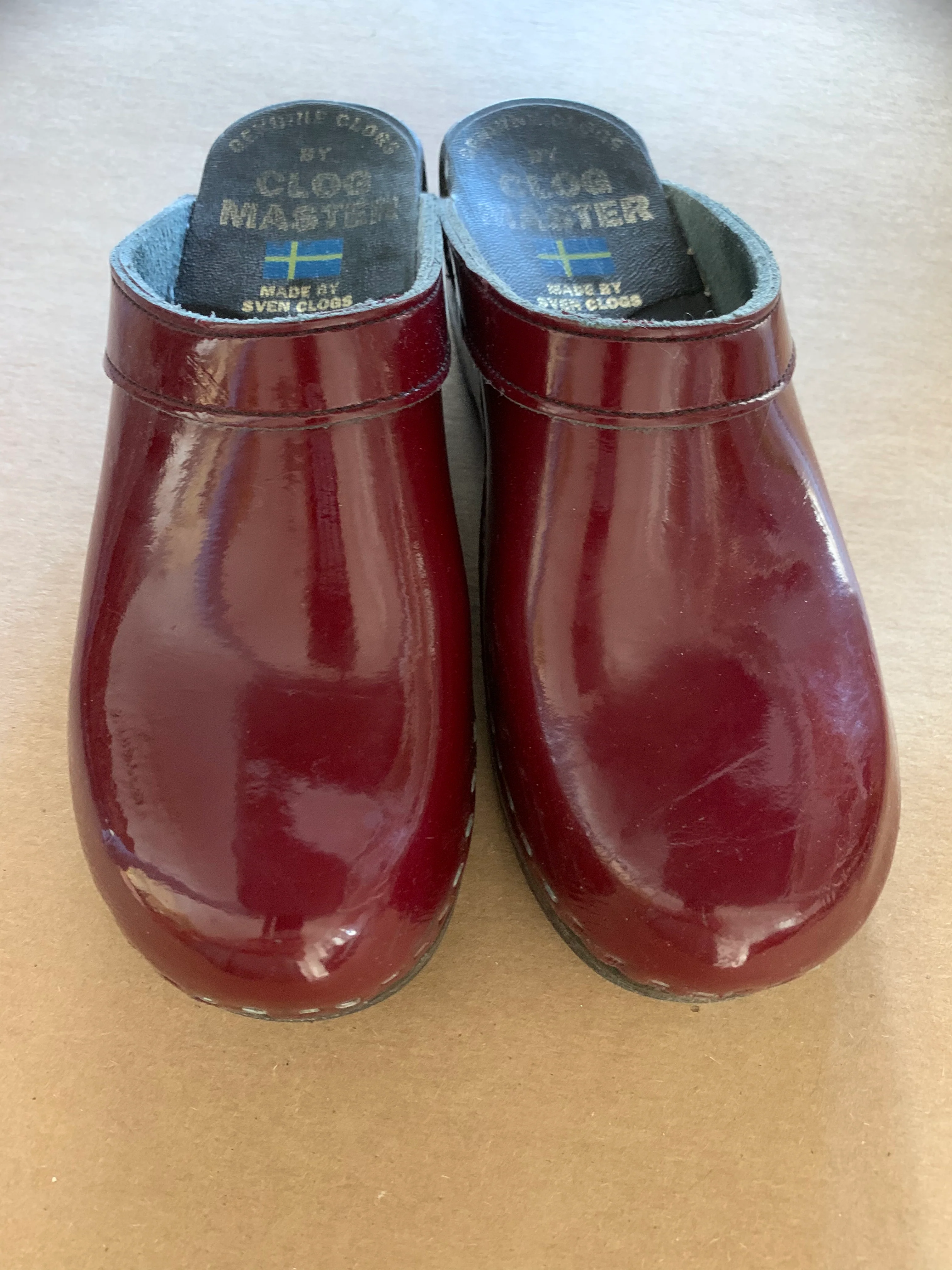 00s Original Burgundy Patent Leather Wood Heel Clogs By Clog Master - Image 3