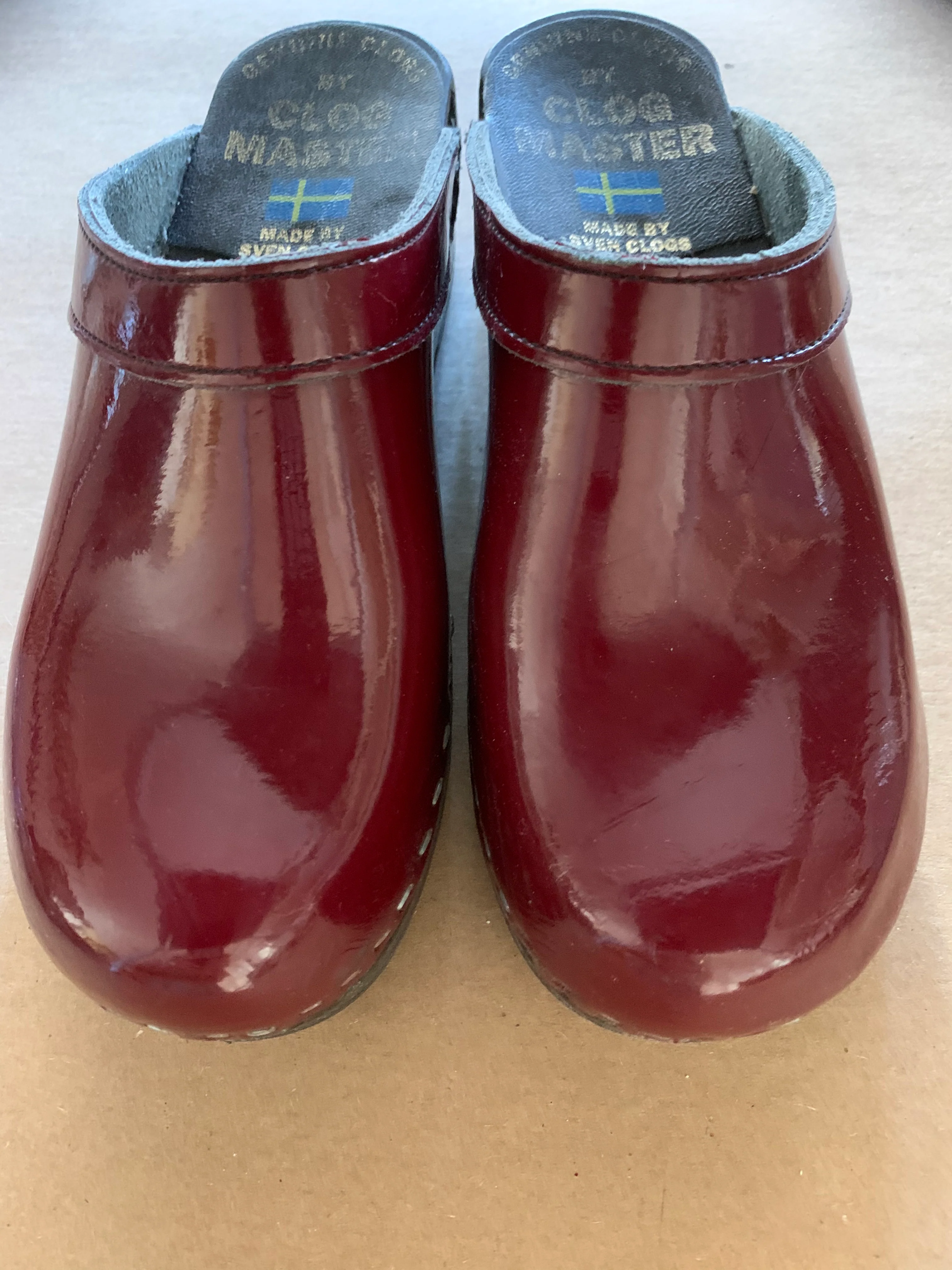 00s Original Burgundy Patent Leather Wood Heel Clogs By Clog Master - Image 8
