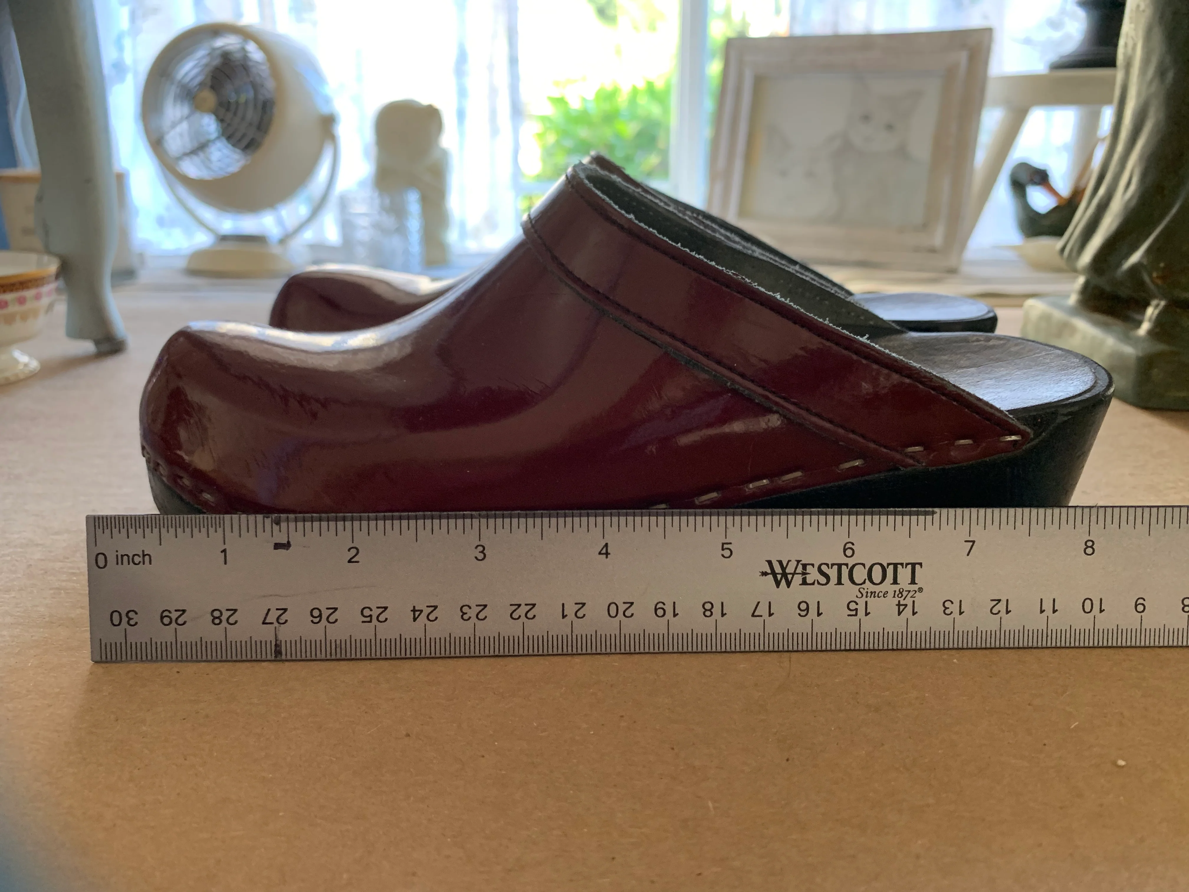 00s Original Burgundy Patent Leather Wood Heel Clogs By Clog Master - Image 9