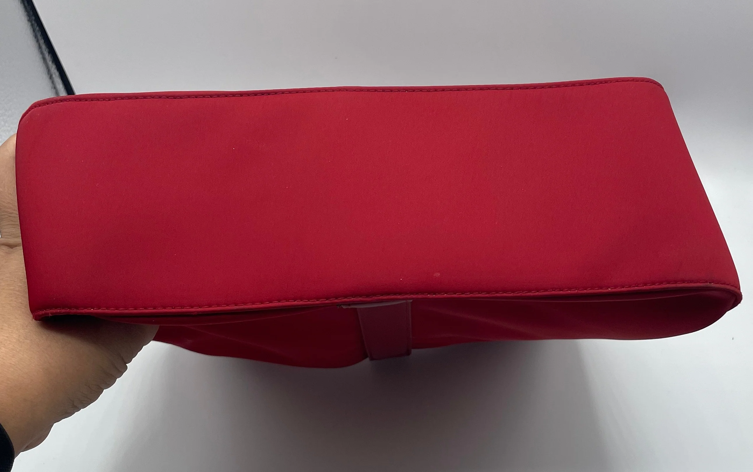 00s Red Handbag By City Dkny - Image 5