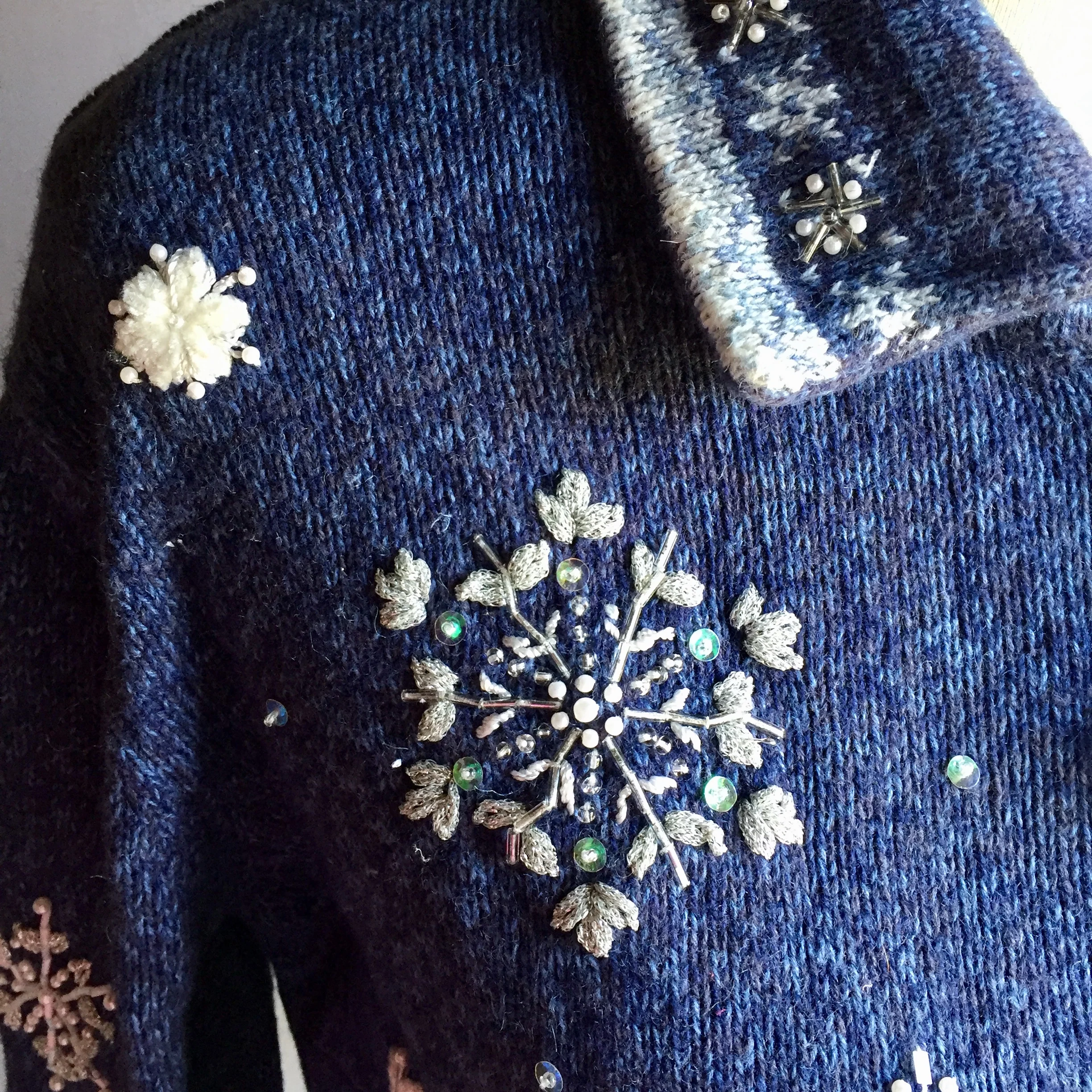 00s Ugly Christmas Zip Front Snowflake Cardigan By Heirloom Collectibles - Image 7