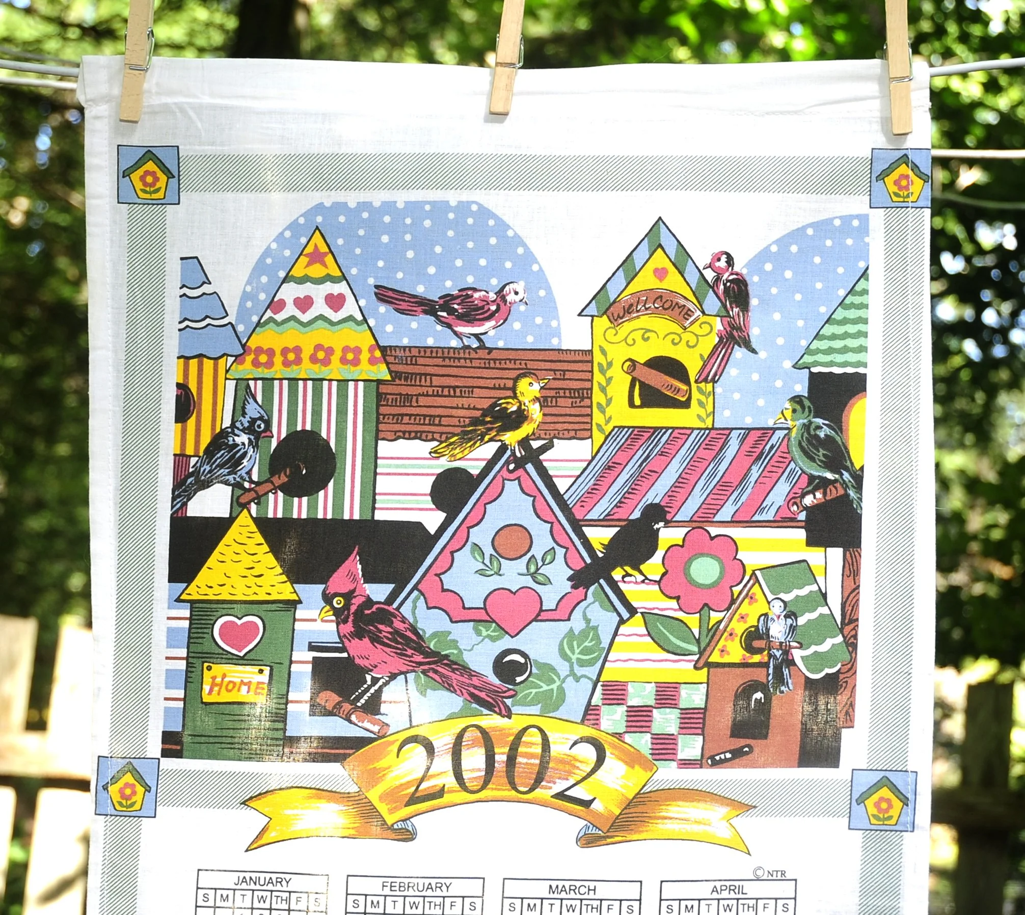 00s Vtg 2002 Birdhouses Garden Birds Calendar Towel - Image 5
