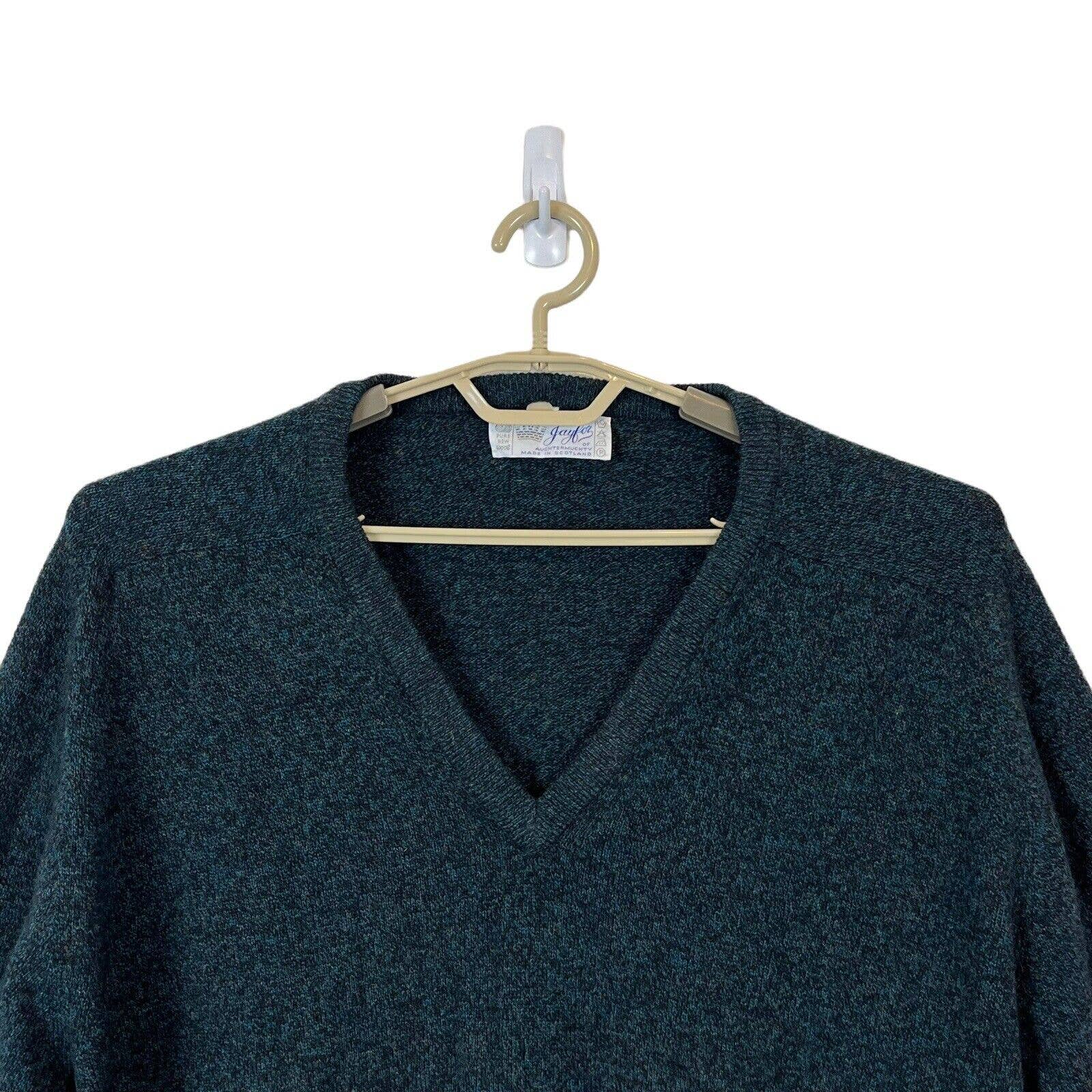 100% Lambswool Green Sweater 60s V-Neck Men's Sz L Xl by Gayfoz of Auchtermuchty - Image 3
