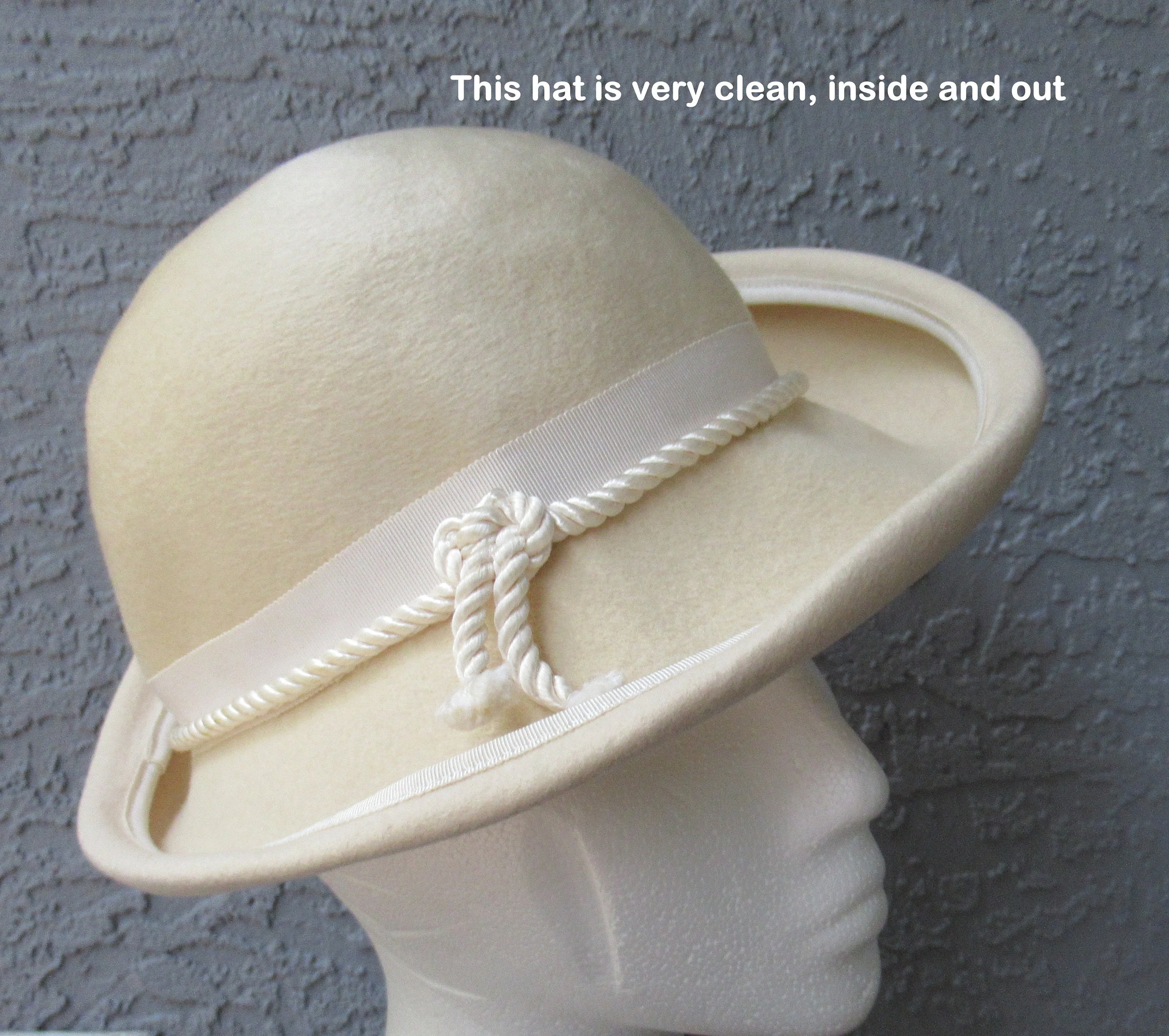100% Wool Michelle Hat Starfire Melange Blend Felt Creamy White Soft Union Made Label 20 and 12 Round Medium by Michelle - Image 4