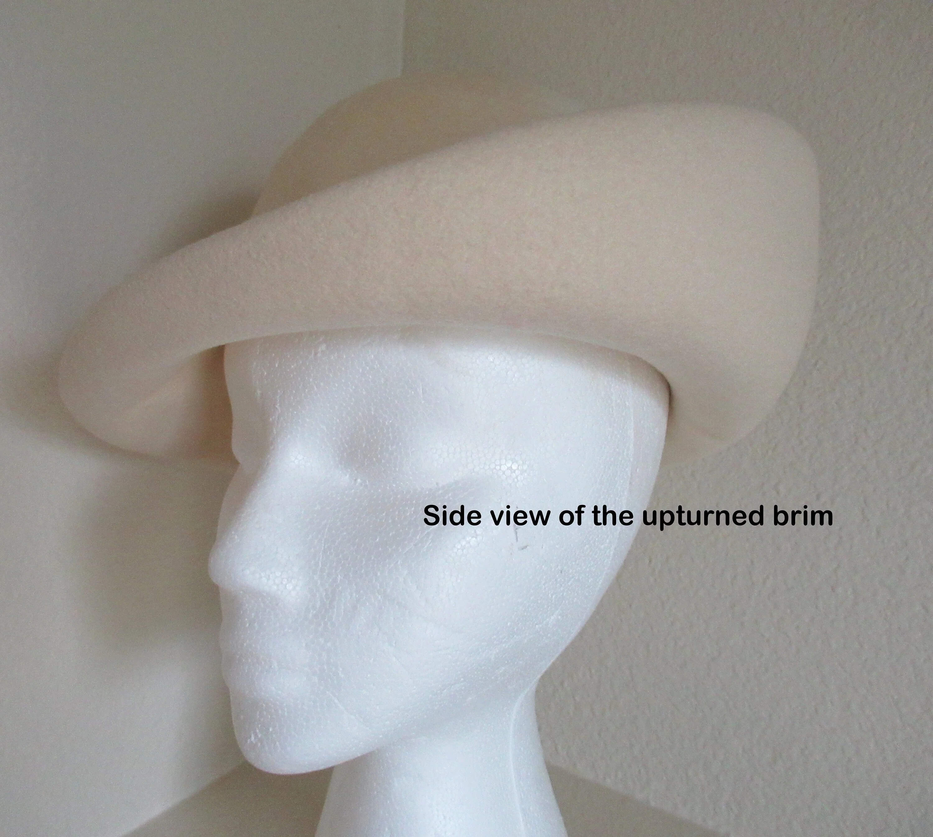 100% Wool Michelle Hat Starfire Melange Blend Felt Creamy White Soft Union Made Label 20 and 12 Round Medium by Michelle - Image 9