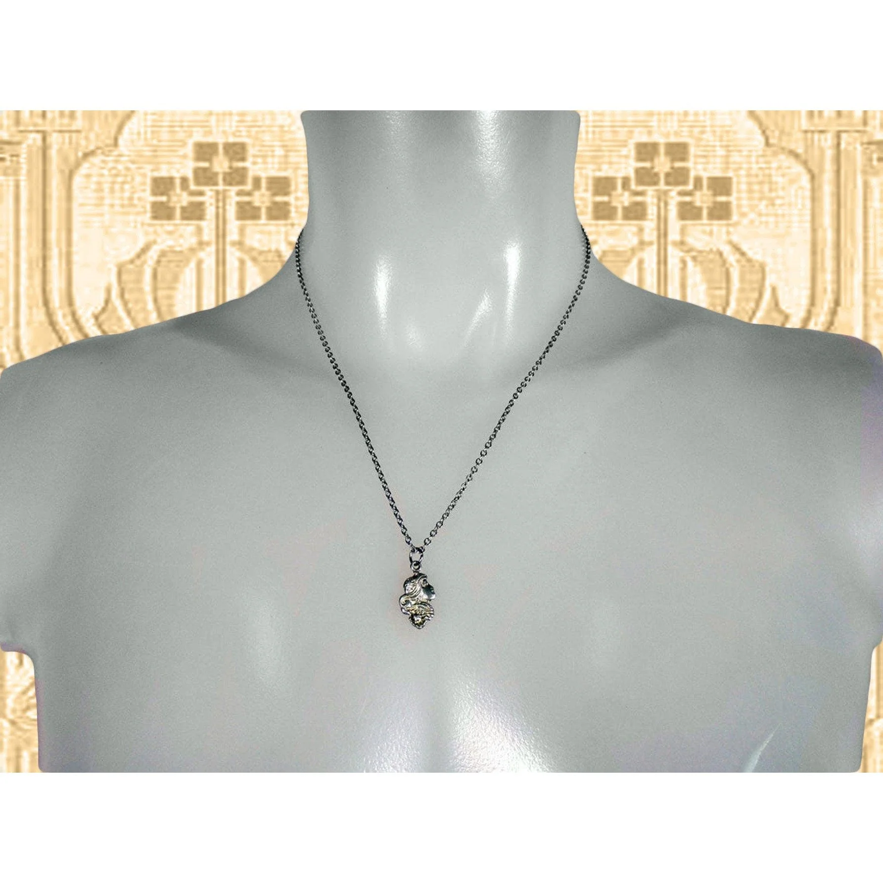 10s Art Nouveau Cameo Pendant Necklace 925 Silver - Image 4