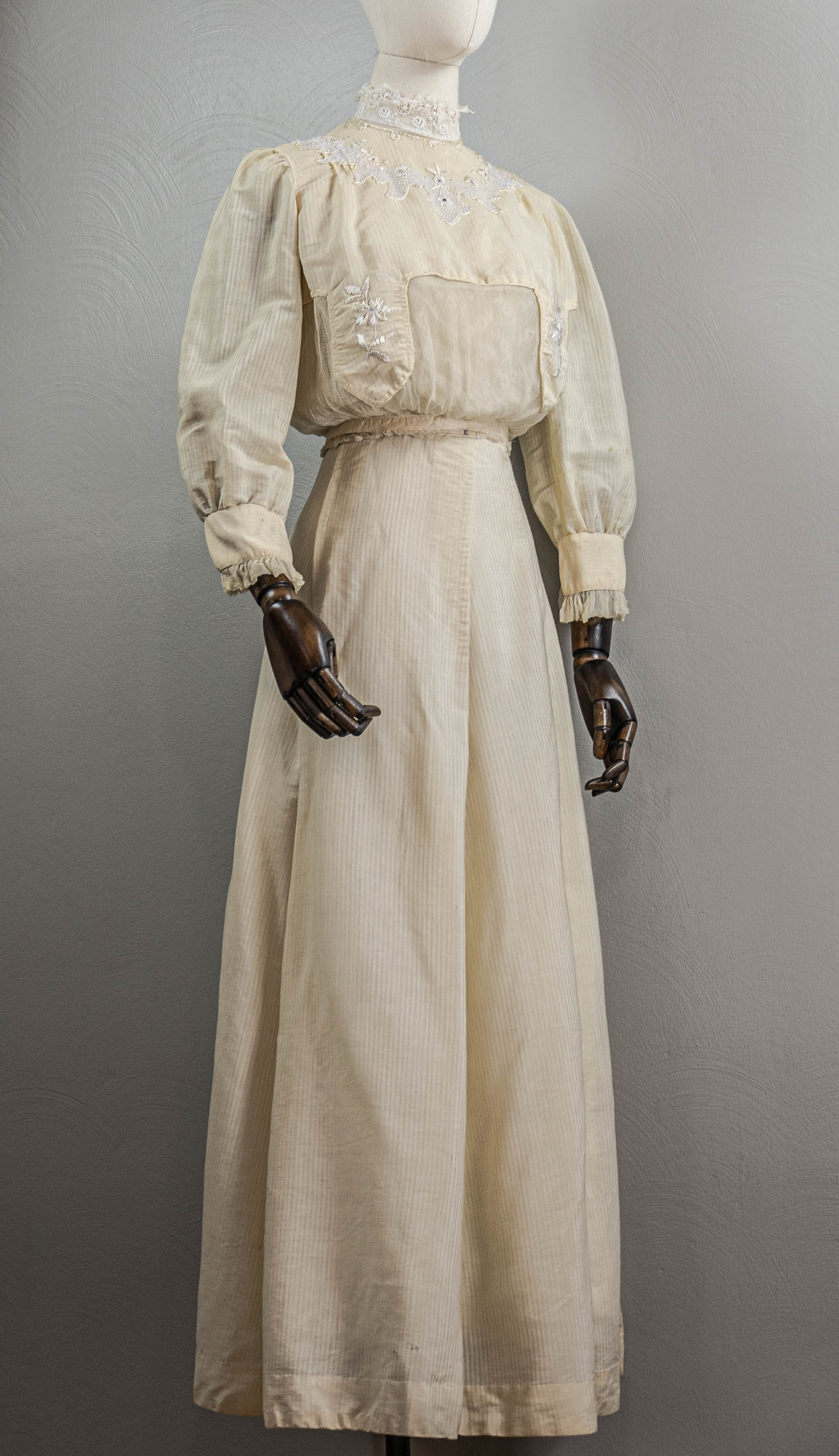 10s/Edwardian Cream Wool Walking Suite Embroidery Beading - Image 6