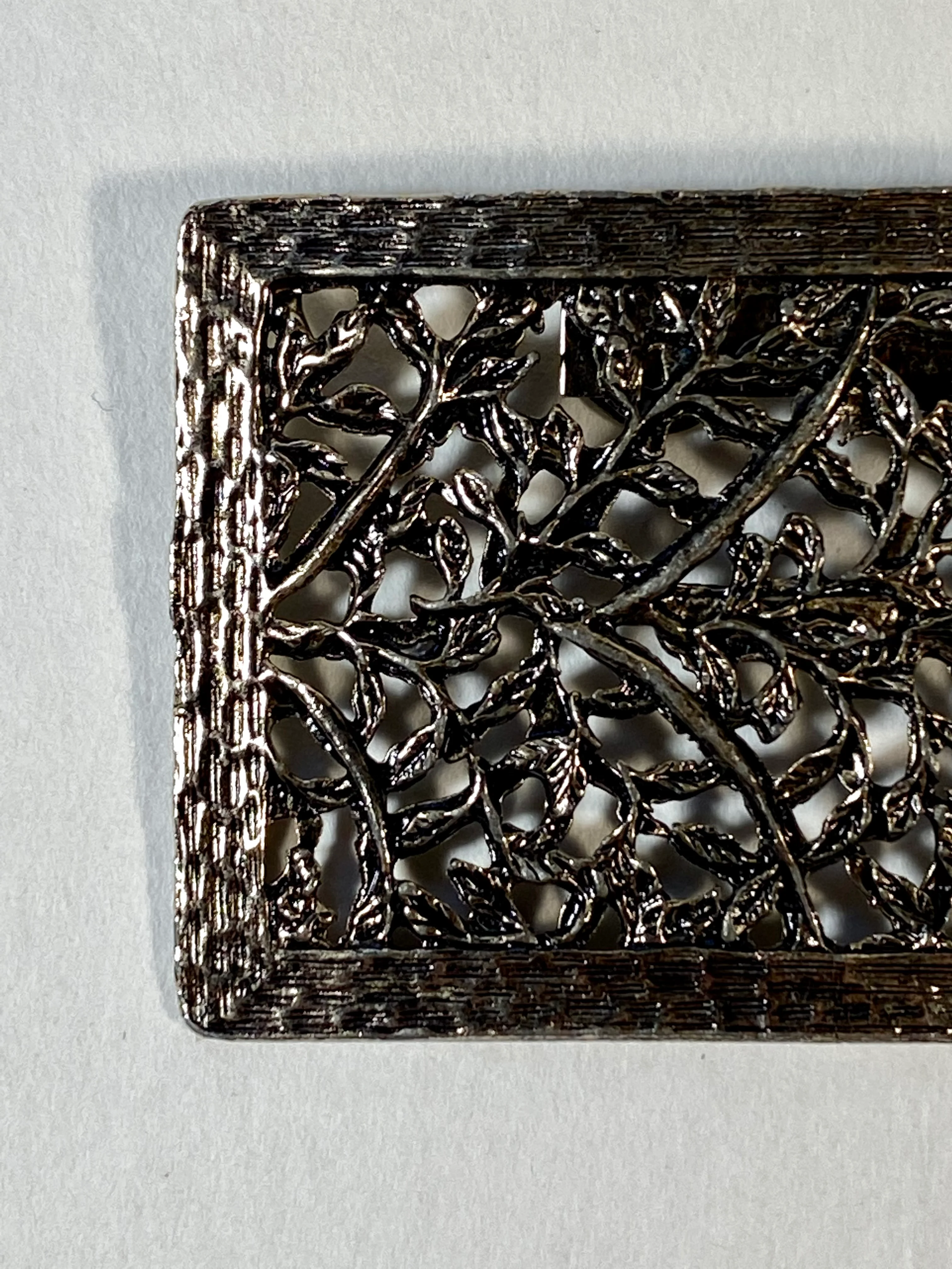 10s/Edwardian Detailed Cutout Flora One Silver Metal Shoe Clip - Image 5