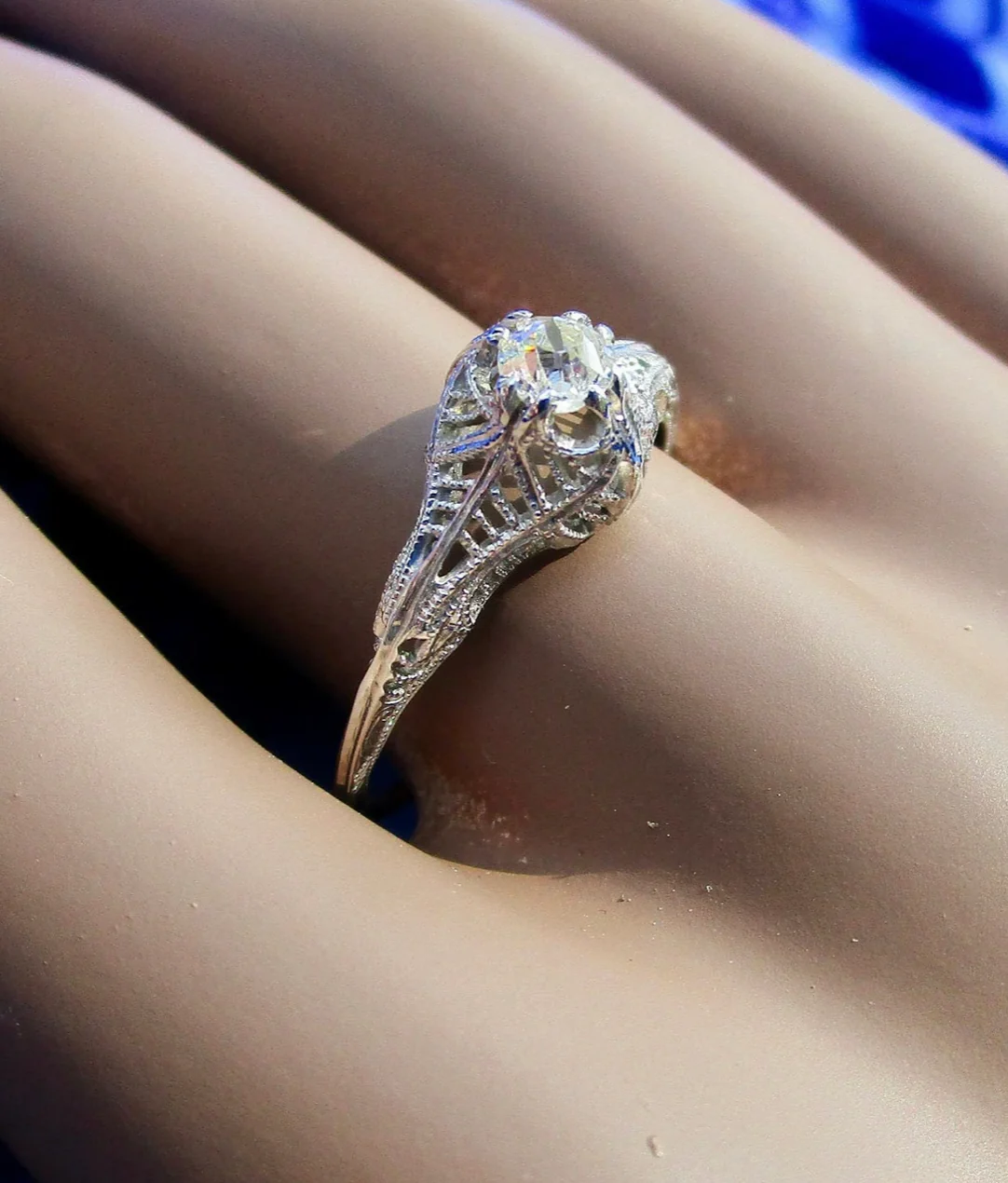 10s/Edwardian Unusual Filigree Diamond Ring In 18k White Gold - Image 4