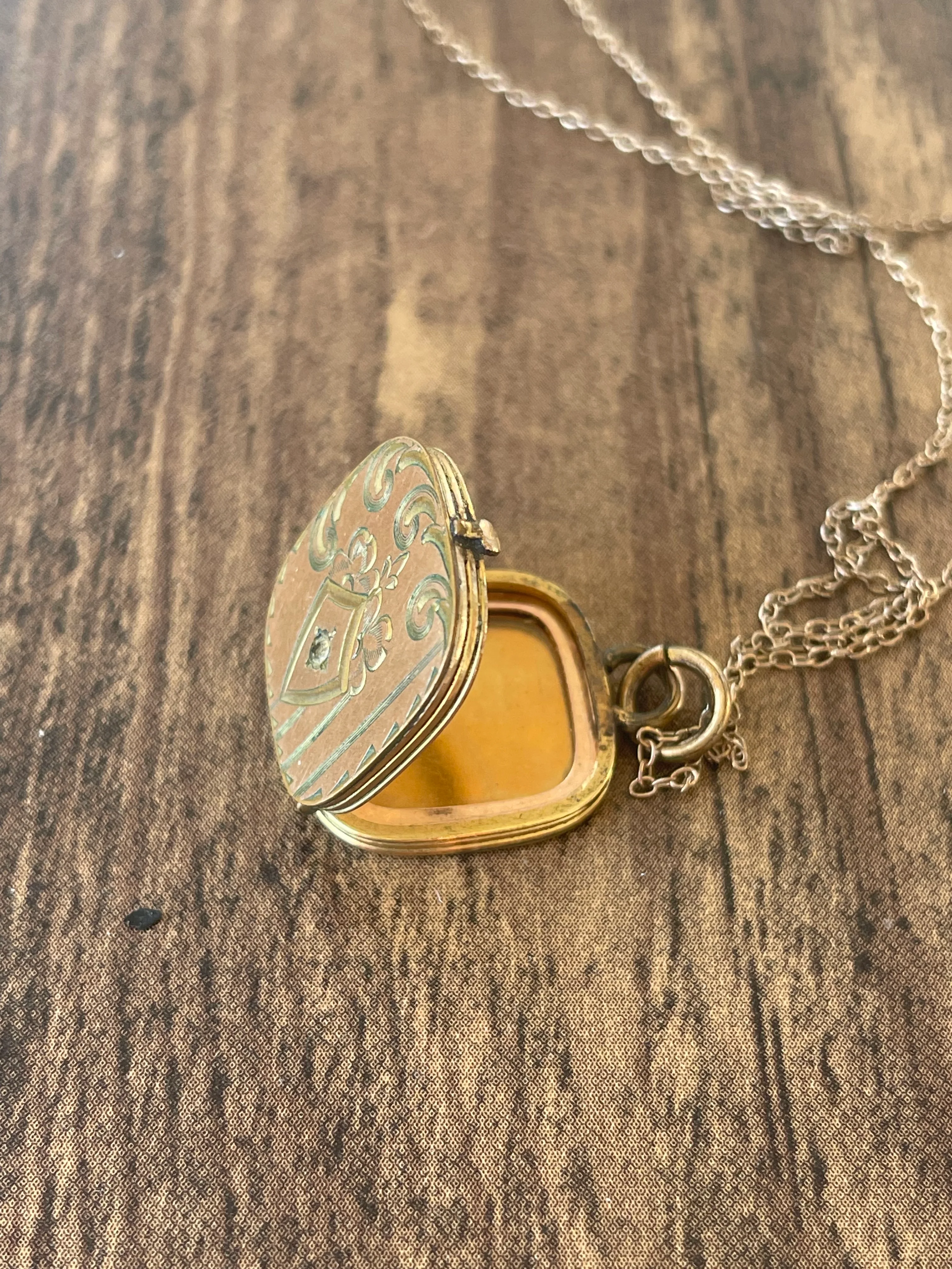 10s/Edwardian Victorian Gold Filled Locket On Gold Vermeil Chain By Bliss Bros. Co. - Image 5
