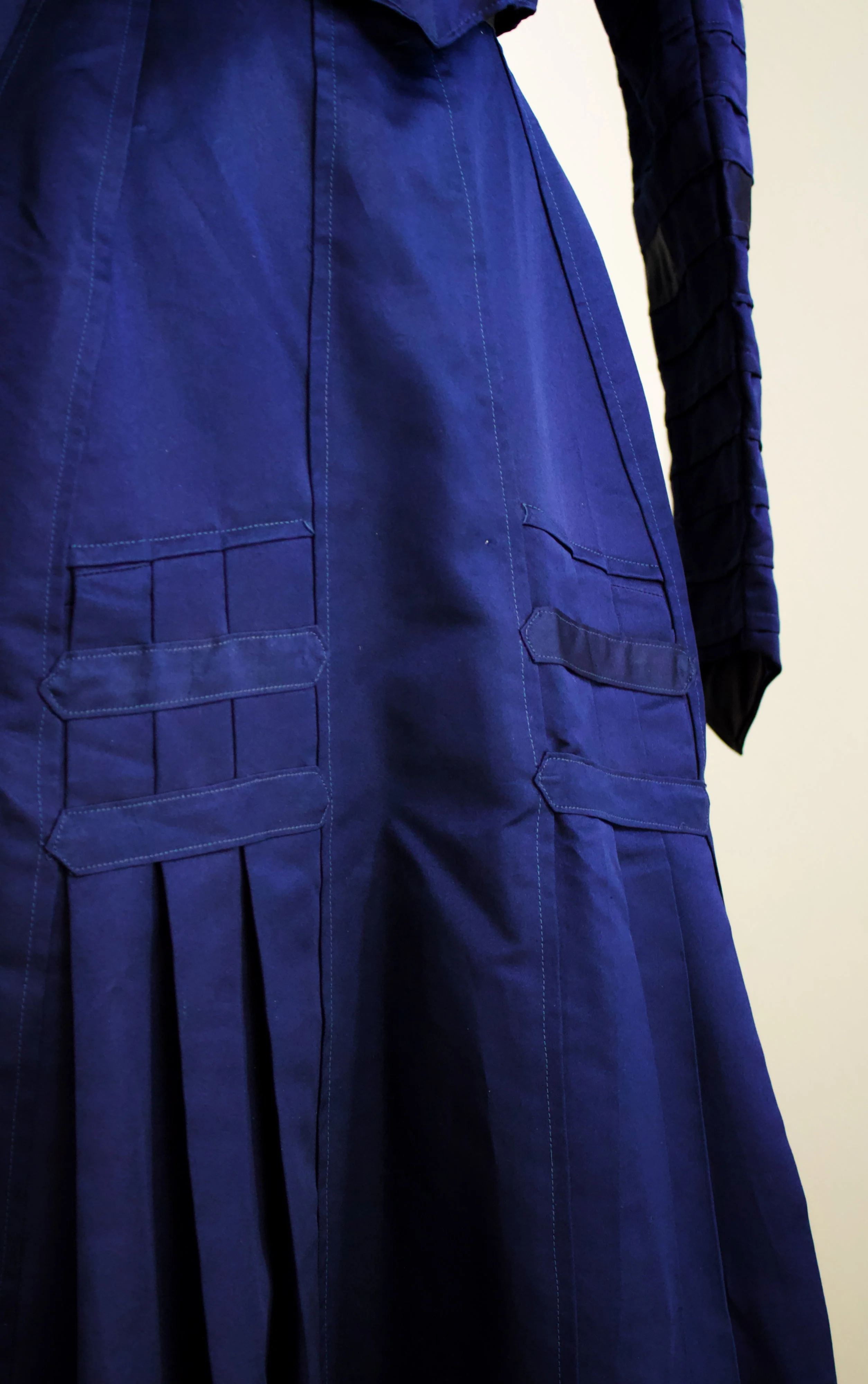 10s Rare Edwardian Navy Deep Blue Silk Satin Walking Day Dress - Image 10