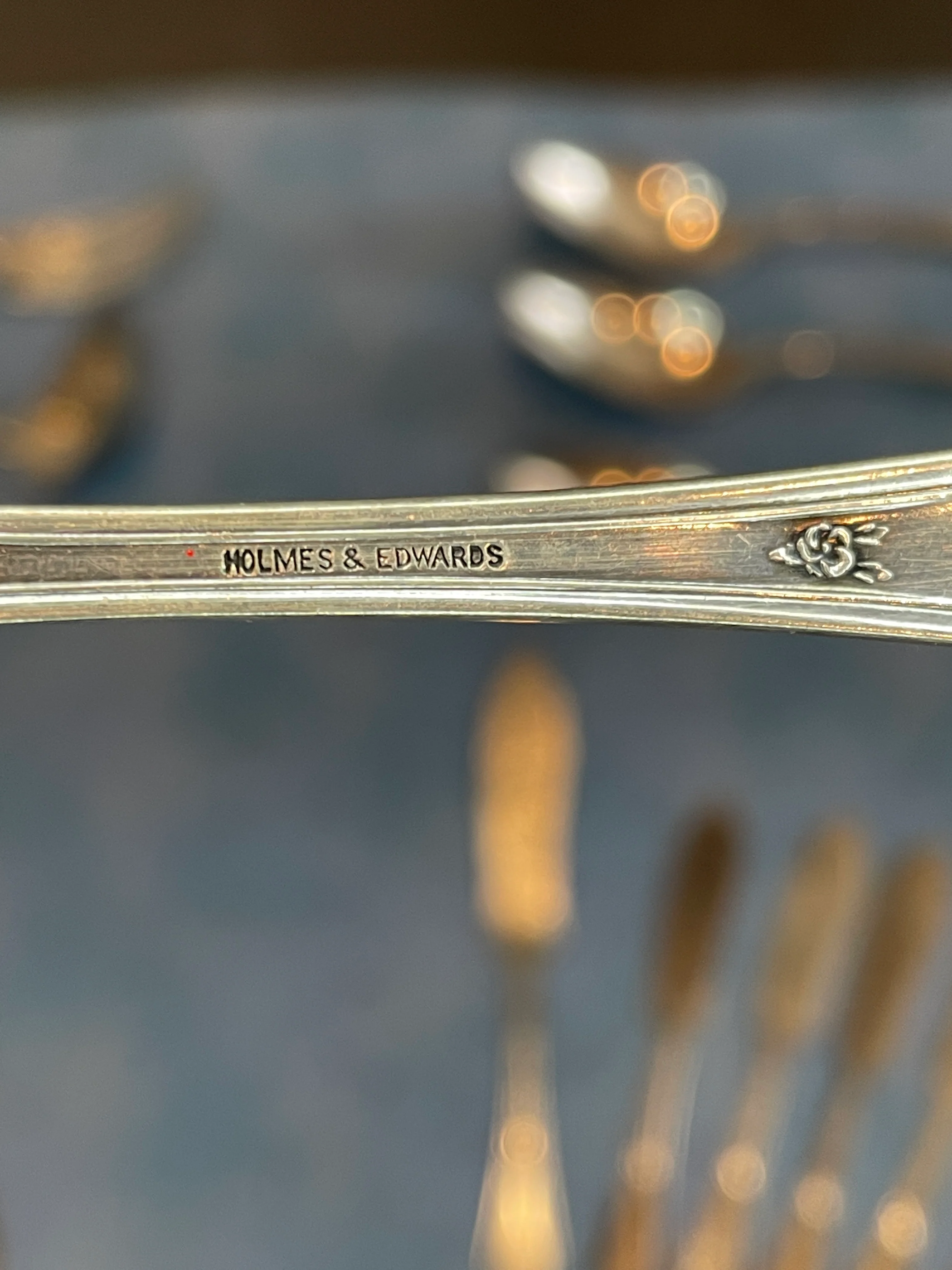 10s Silver Plate "jamestown" 81 Piece Flatware Set By Holmes & Edwards - Image 9