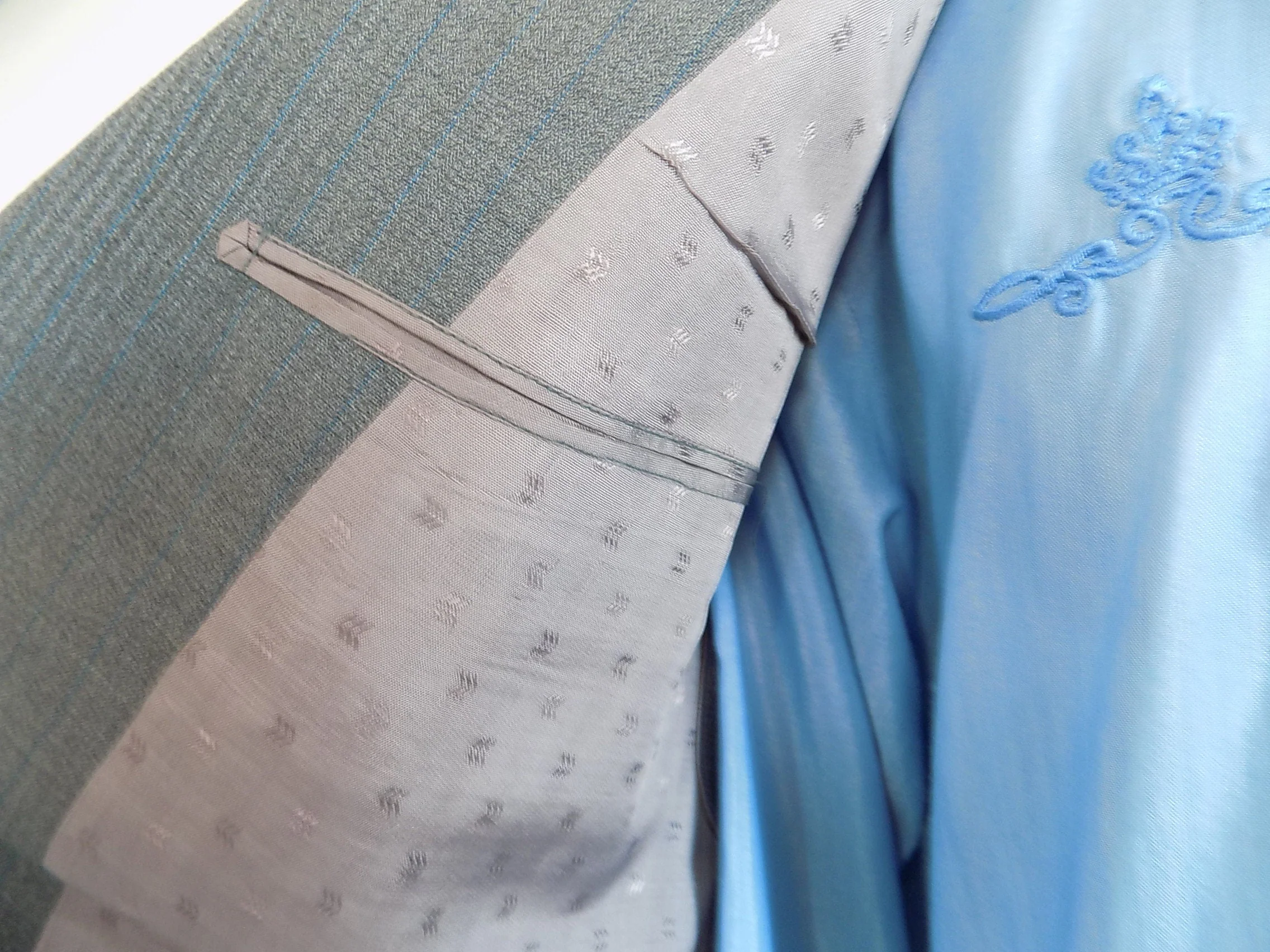 1947 60s Custom Tailored Wool Suit Gray with Blue Vertical Threads Covered Button Metal Zipper Inside Pockets Satin Lining - Image 8