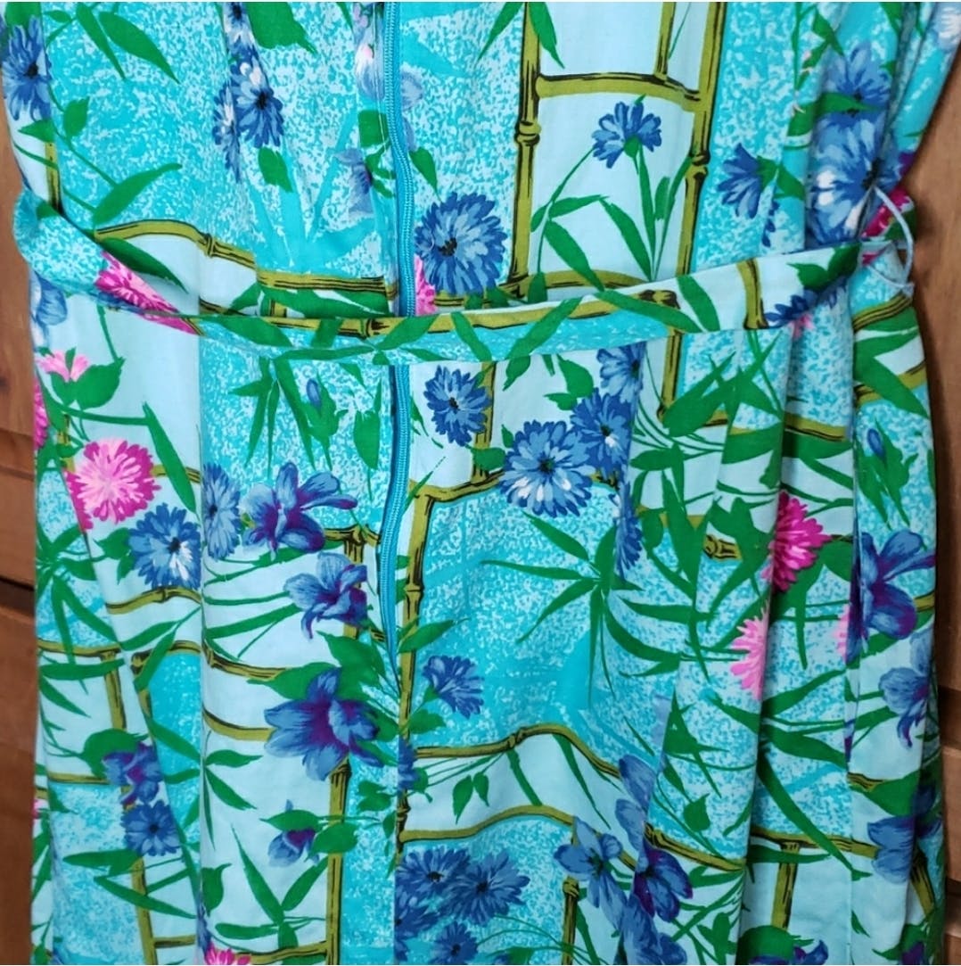 60's/70's Floral Bamboo Print Sleeveless Cotton Dress by Sun Fashions Of Hawaii - Image 11