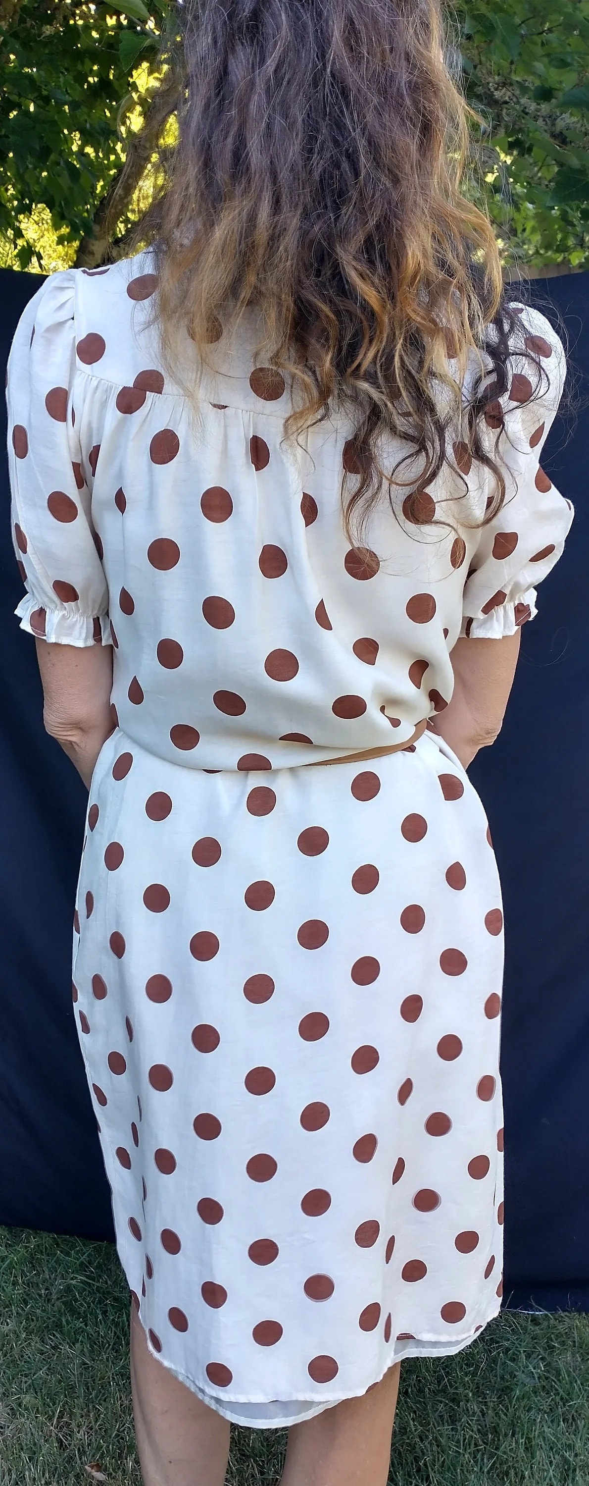 1960 Style Cream and Brown Polka Dot House Dress Made In 90s Silk and Cotton Women's Small - Image 2