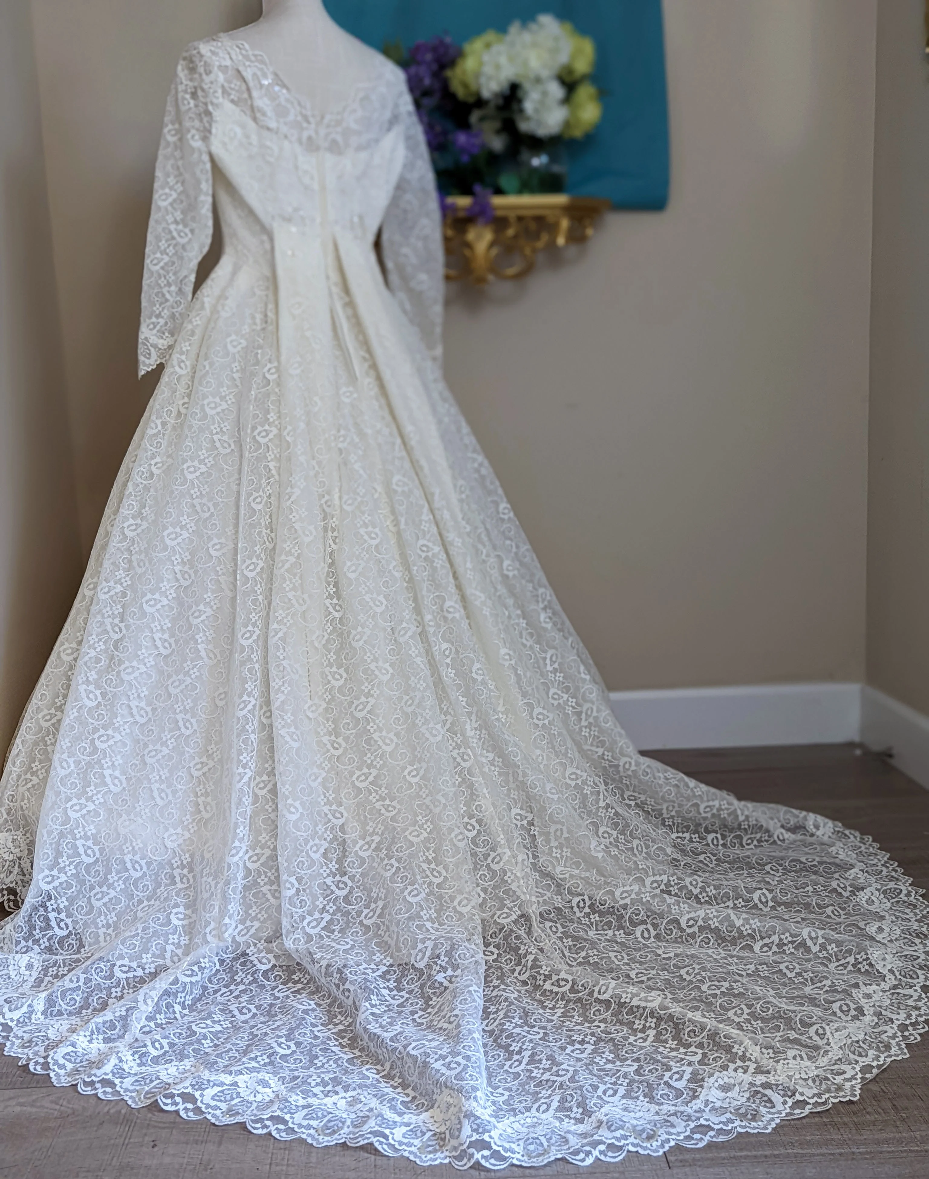 1962 French Lace Wedding Dress Adorned Princess Cut Wedding Gown with Scalloped Neckline and Long Sleeves - Image 5