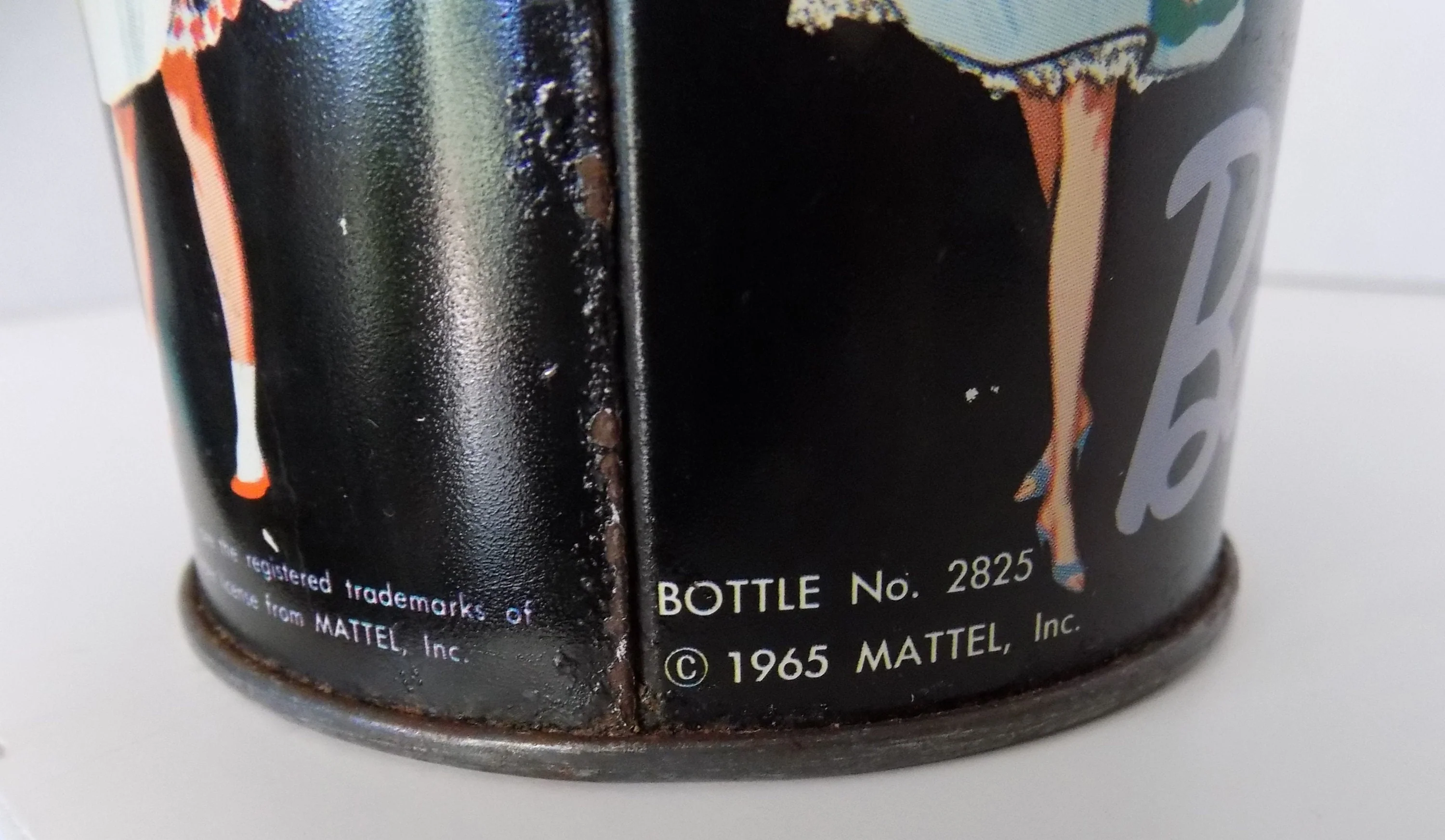 1965 Black Thermos with Barbie Midge and Skipper Complete Very Good Condition No Lunch Box Kitchen Decor Girl's Bedroom - Image 6