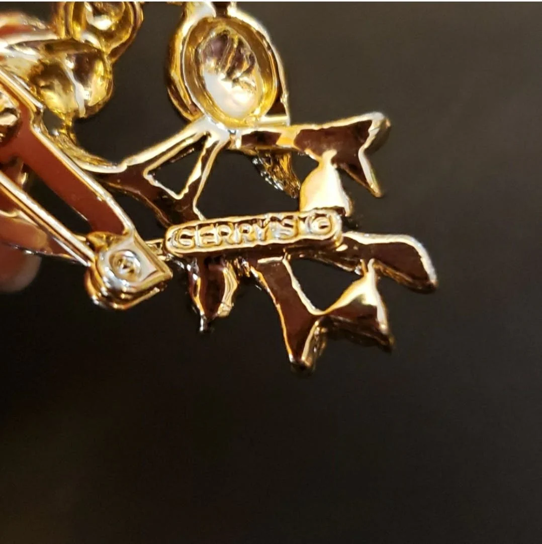 70's Rhinestoned Gold Tone Birds on a Branch Brooch by Gerry's - Image 5