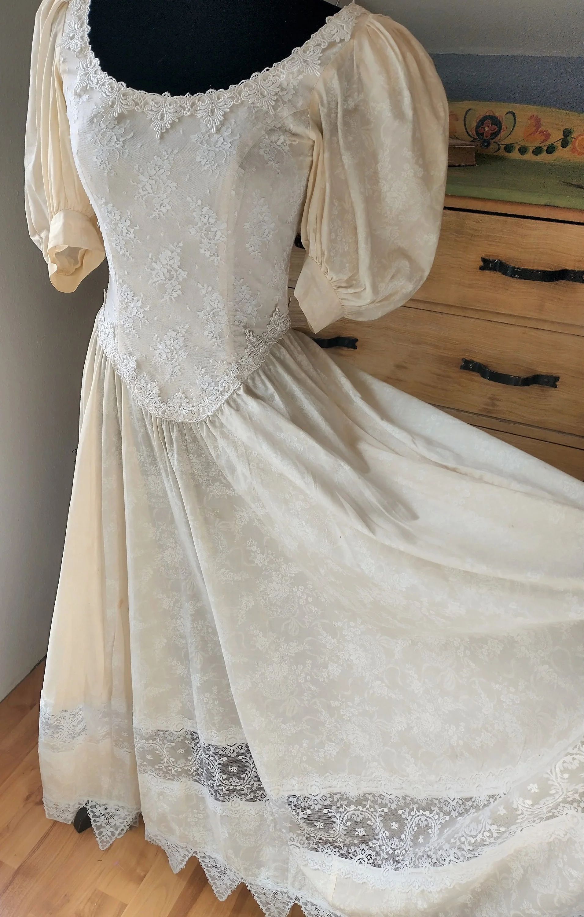 1980 Gunne Sax Ivory Fit and Flare Ankle Length Prom Wedding Dance Dress Small by Jessica Mcclintock - Image 3