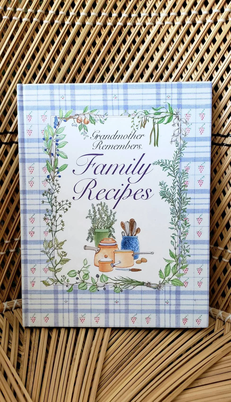 1984 Grandmother Remembers Family Recipes Book Gift for Grandma Hardcover by Marya Dalrymple - Image 2