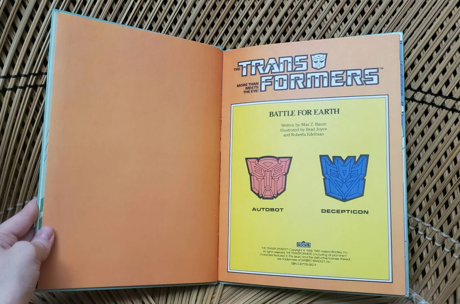 1985 The Transformers Battle for Earth Book by Max Z Baum - Image 4