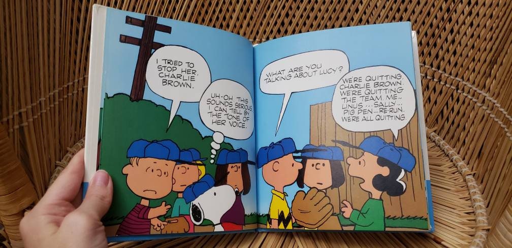 1986 Snoopy's Baseball Game The World of Snoopy Book - Image 6