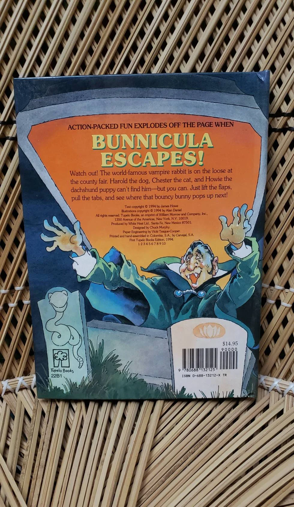 1994 Bunnicula Escapes! a Pop-Up Adventure Hardcover by James Howe - Image 7