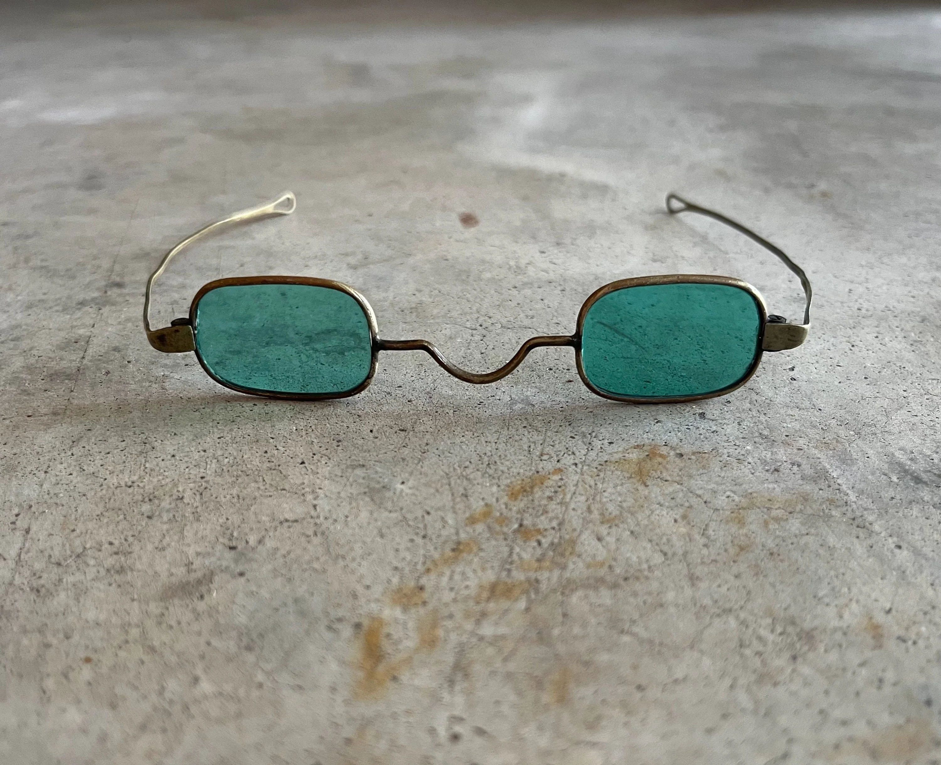 19th C. Green Tinted Glasses As-Is Antique Victorian Sunglasses Historical Fashion - Image 2