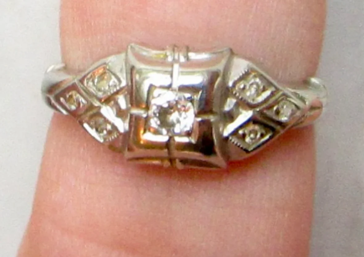 20s/30s 14k White Gold Art Deco Ring Melee Diamonds - Image 7
