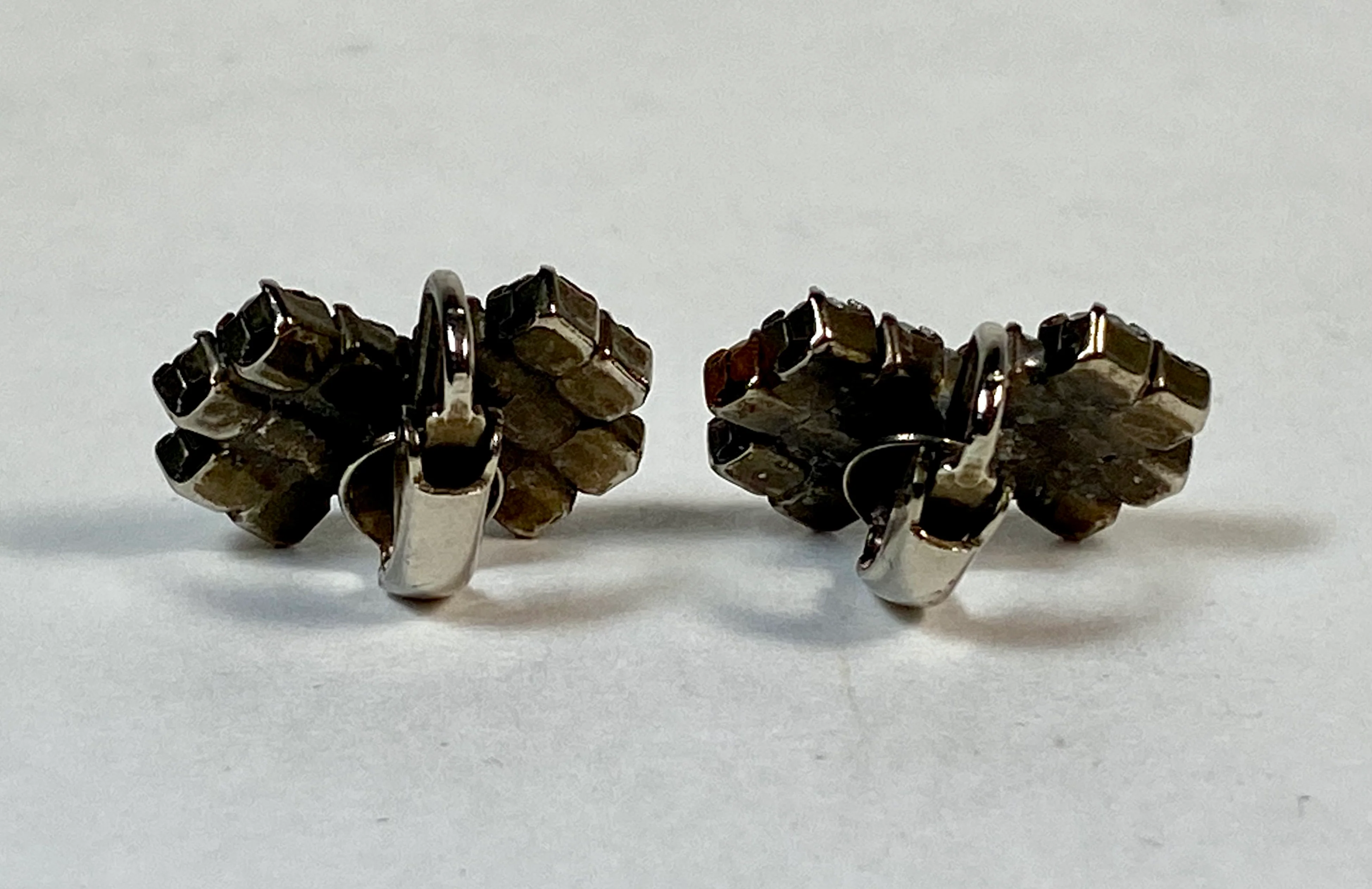 20s/30s Art Deco Bow Shaped Rhinestone Clip-on Earrings - Image 7