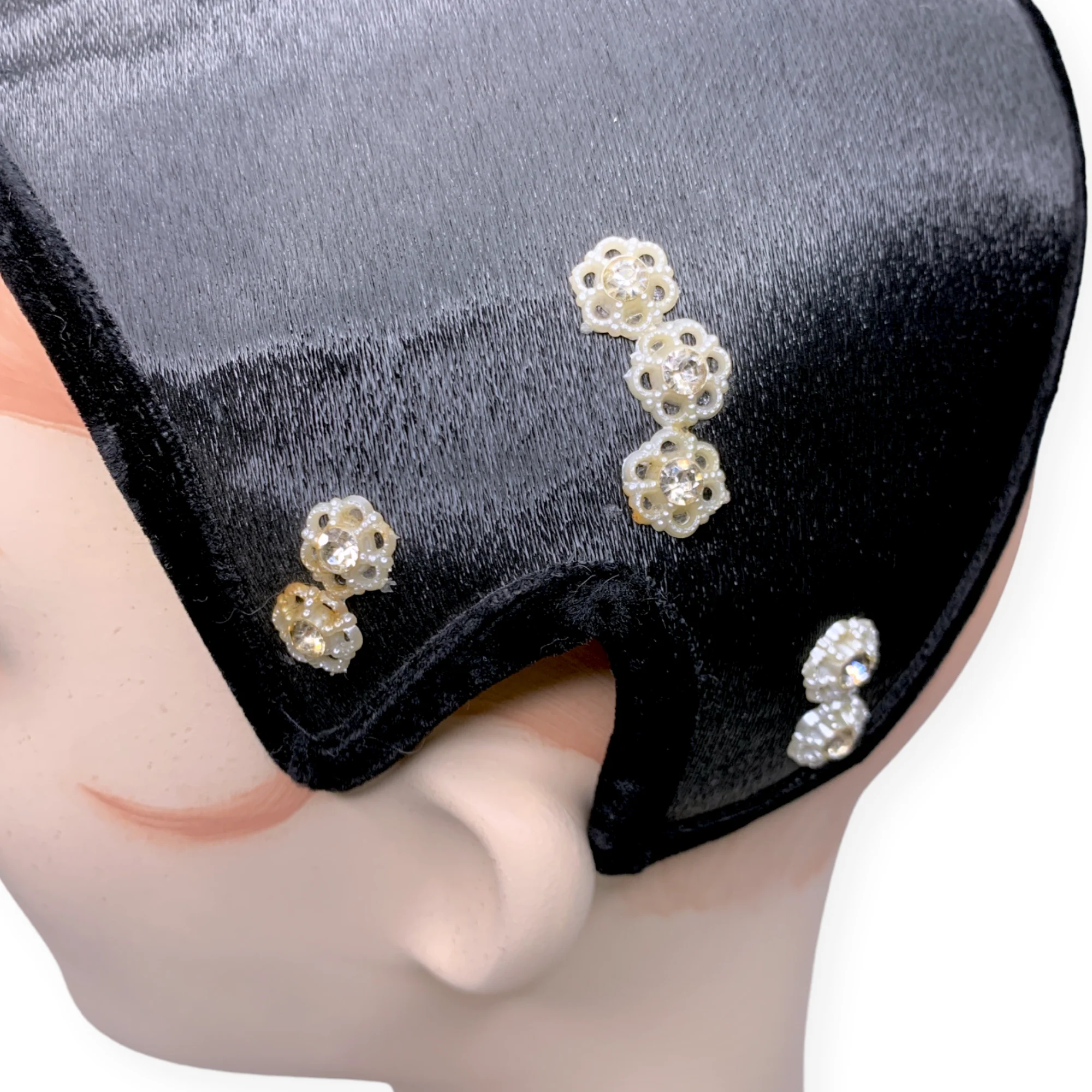 20s/30s Black Slick Shiny Art Deco Skull Cap Cocktail Hat - Image 9