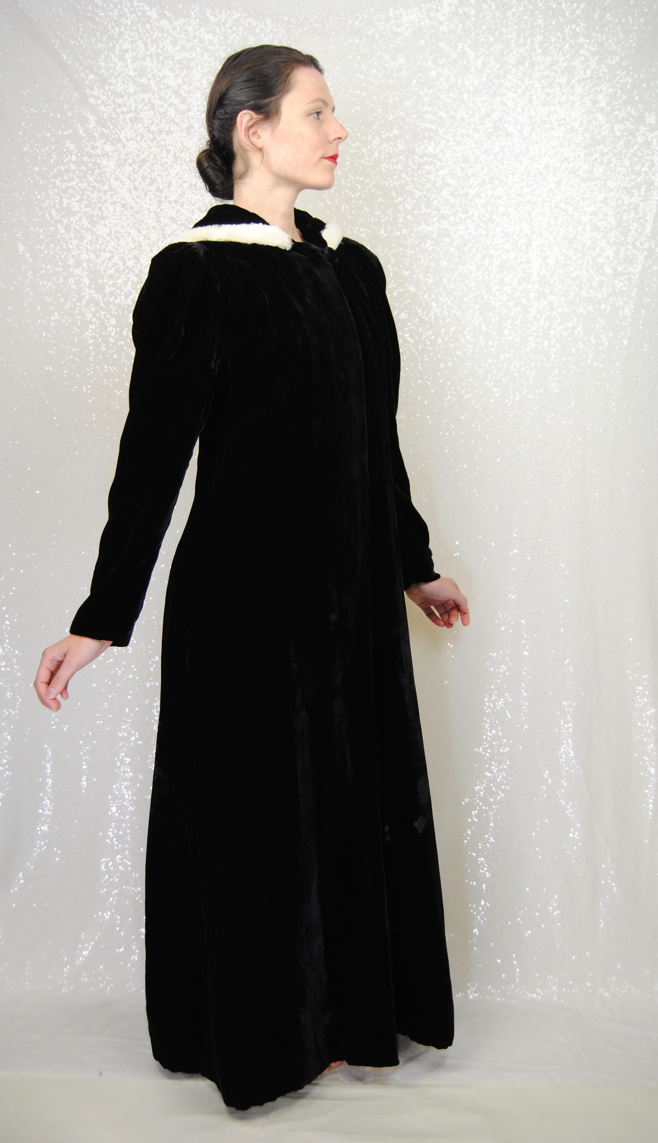 20s/30s Black Velvet Opera Coat With Rabbit Fur Trim Hood - Image 10