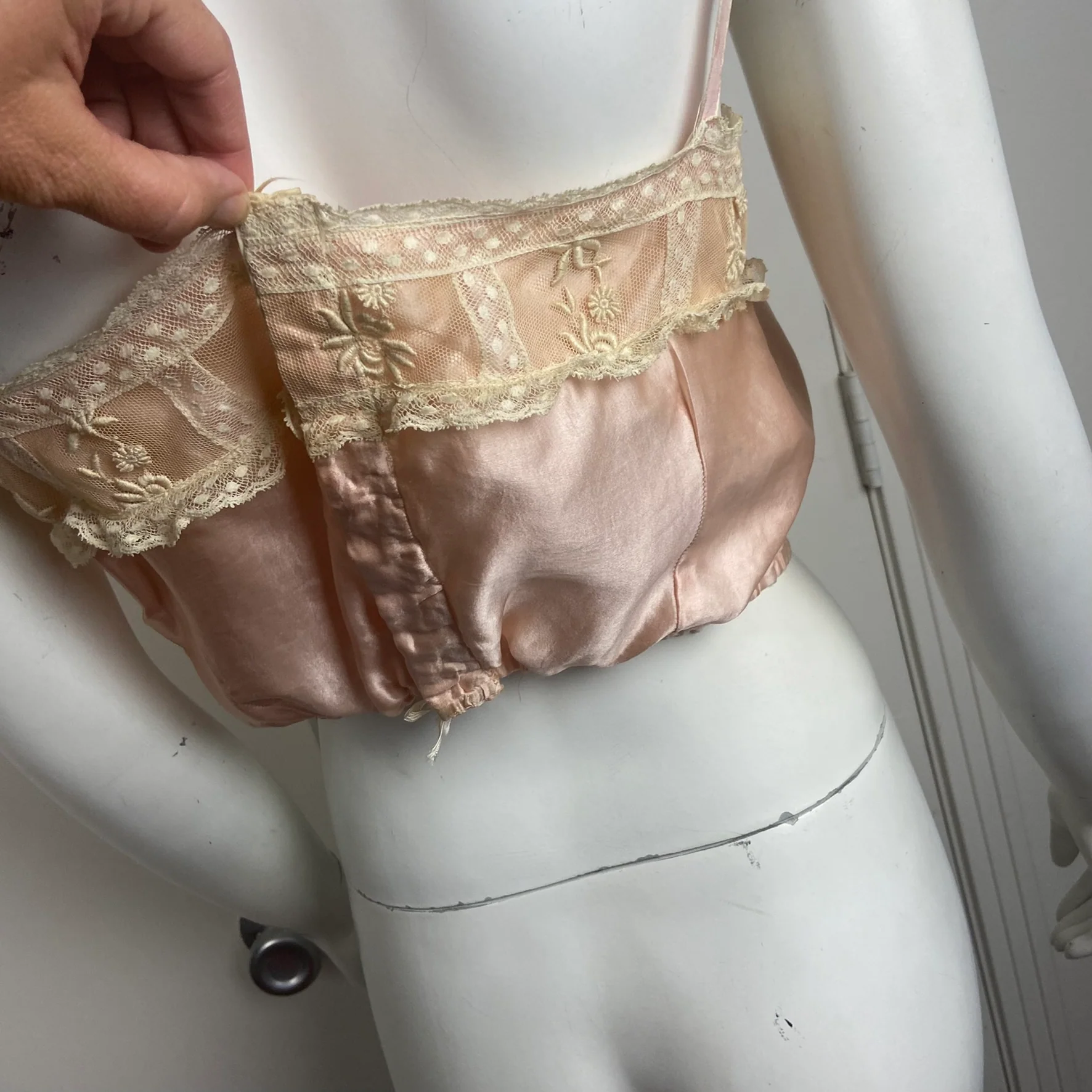 20s/30s Peach Silk Lace Bra Bralette Bandeau Camisole By Cami-Snug - Image 5