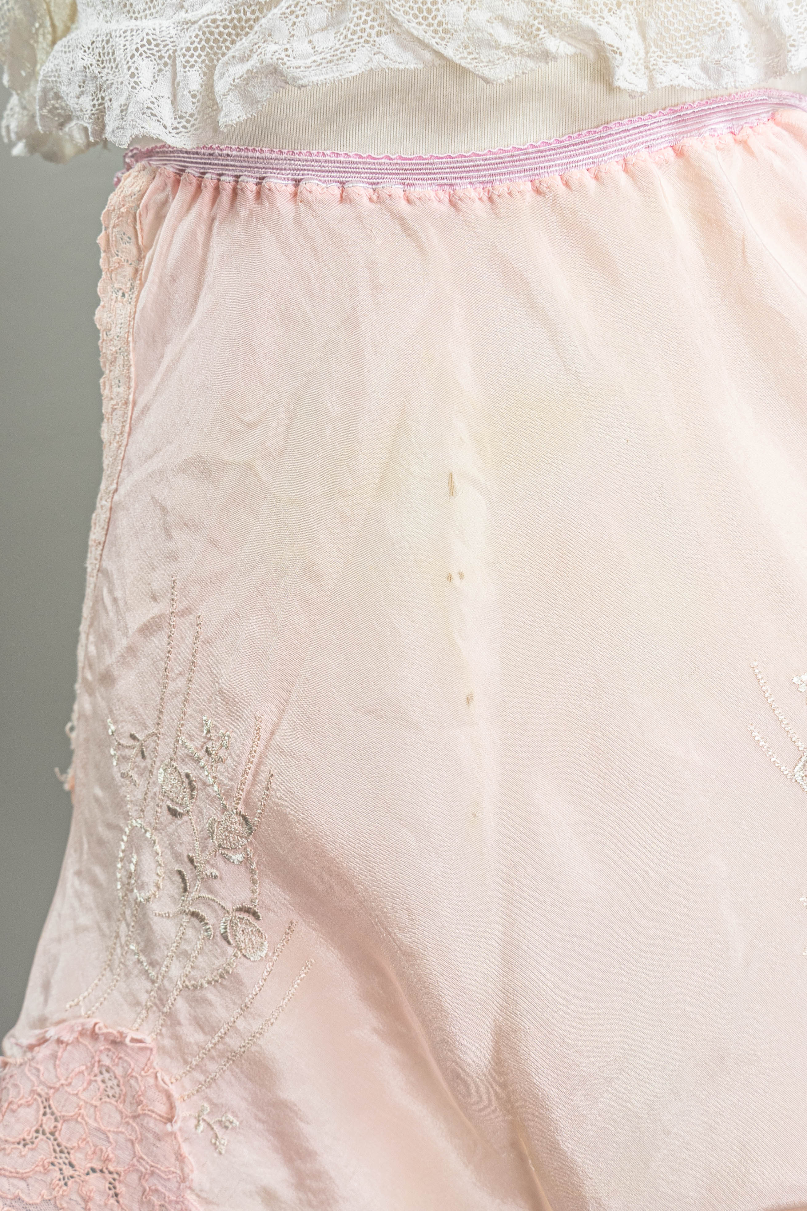 20s/30s Pink Silk Side Cutout Tap Pants,lace Embroidery - Image 3