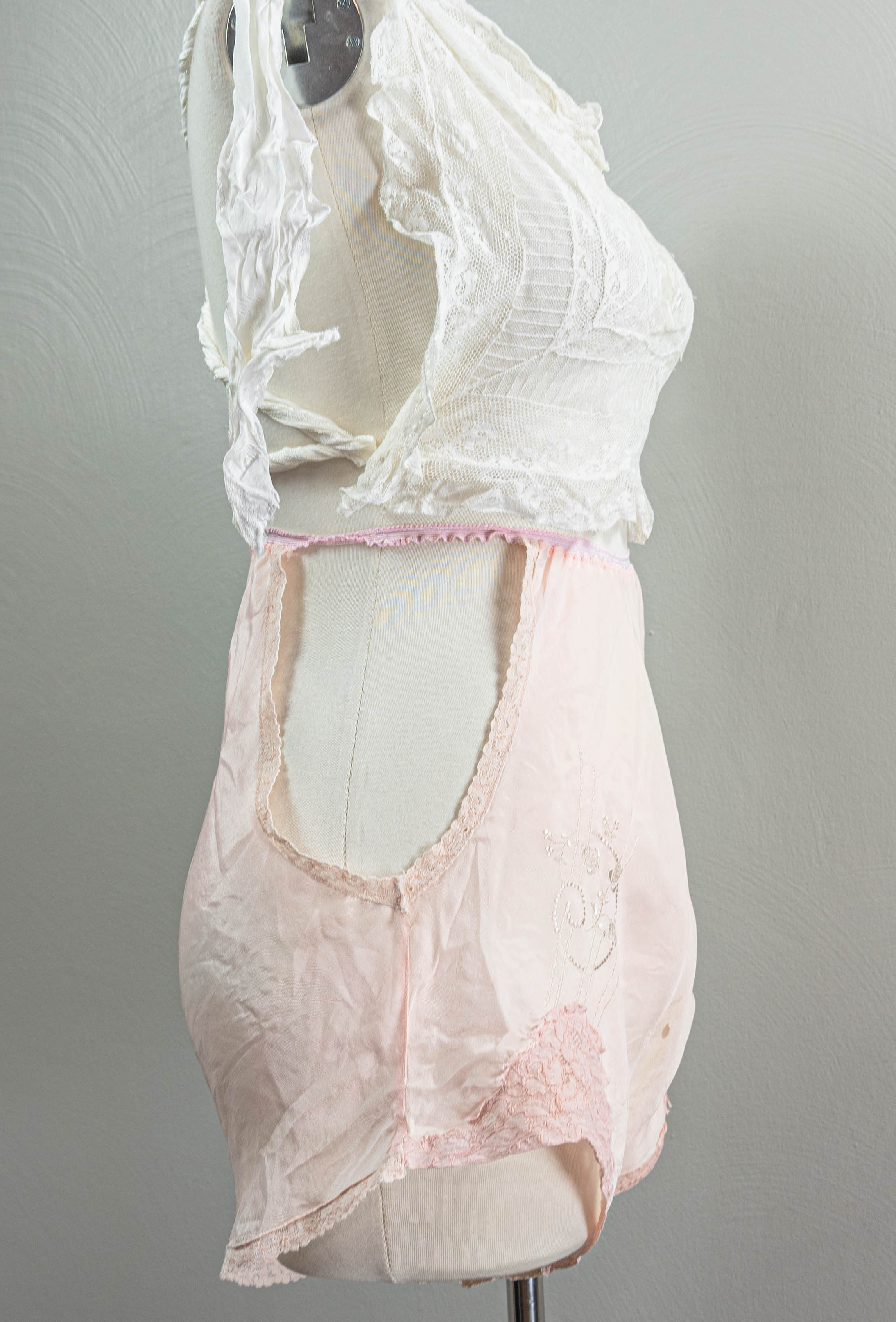 20s/30s Pink Silk Side Cutout Tap Pants,lace Embroidery - Image 5
