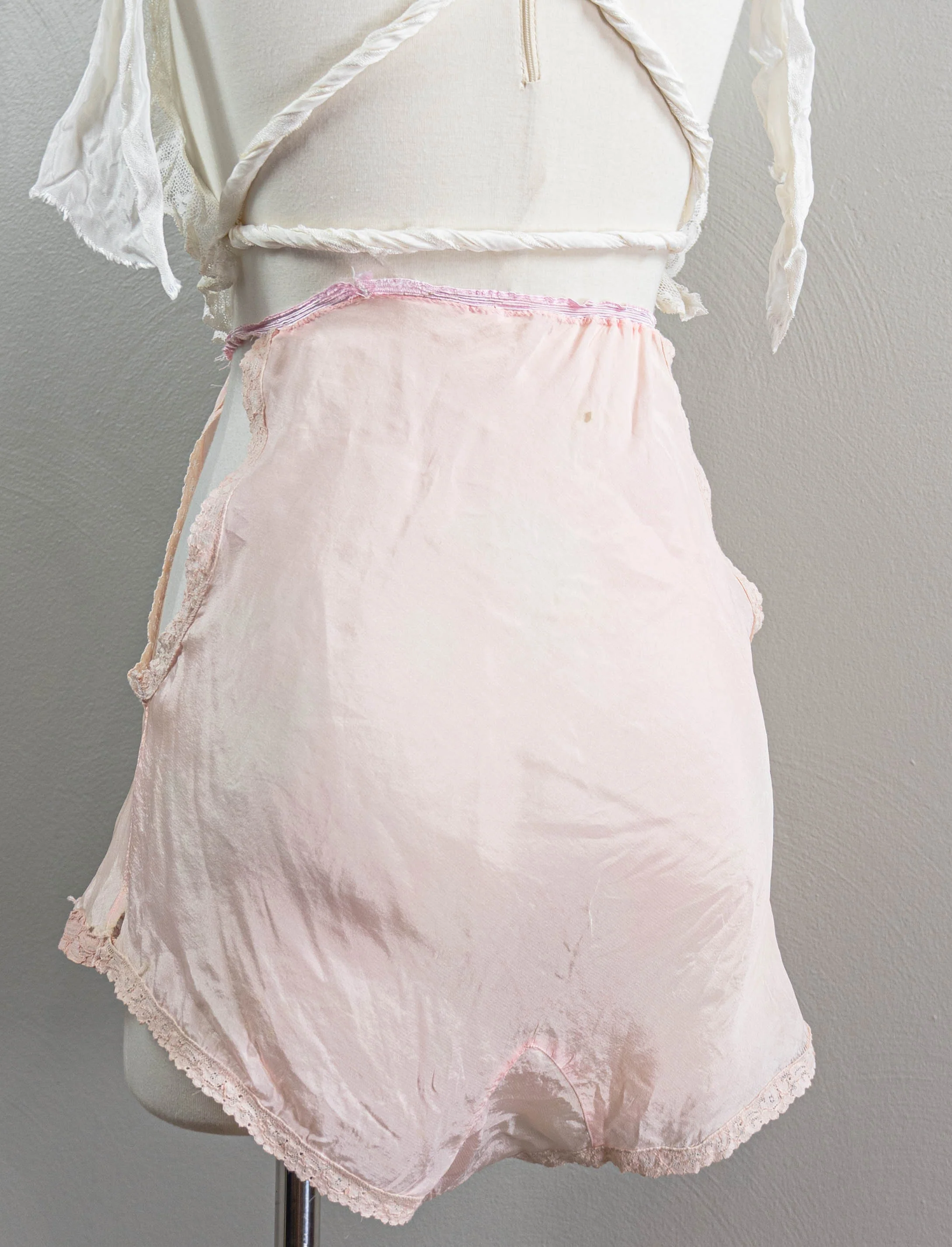 20s/30s Pink Silk Side Cutout Tap Pants,lace Embroidery - Image 8