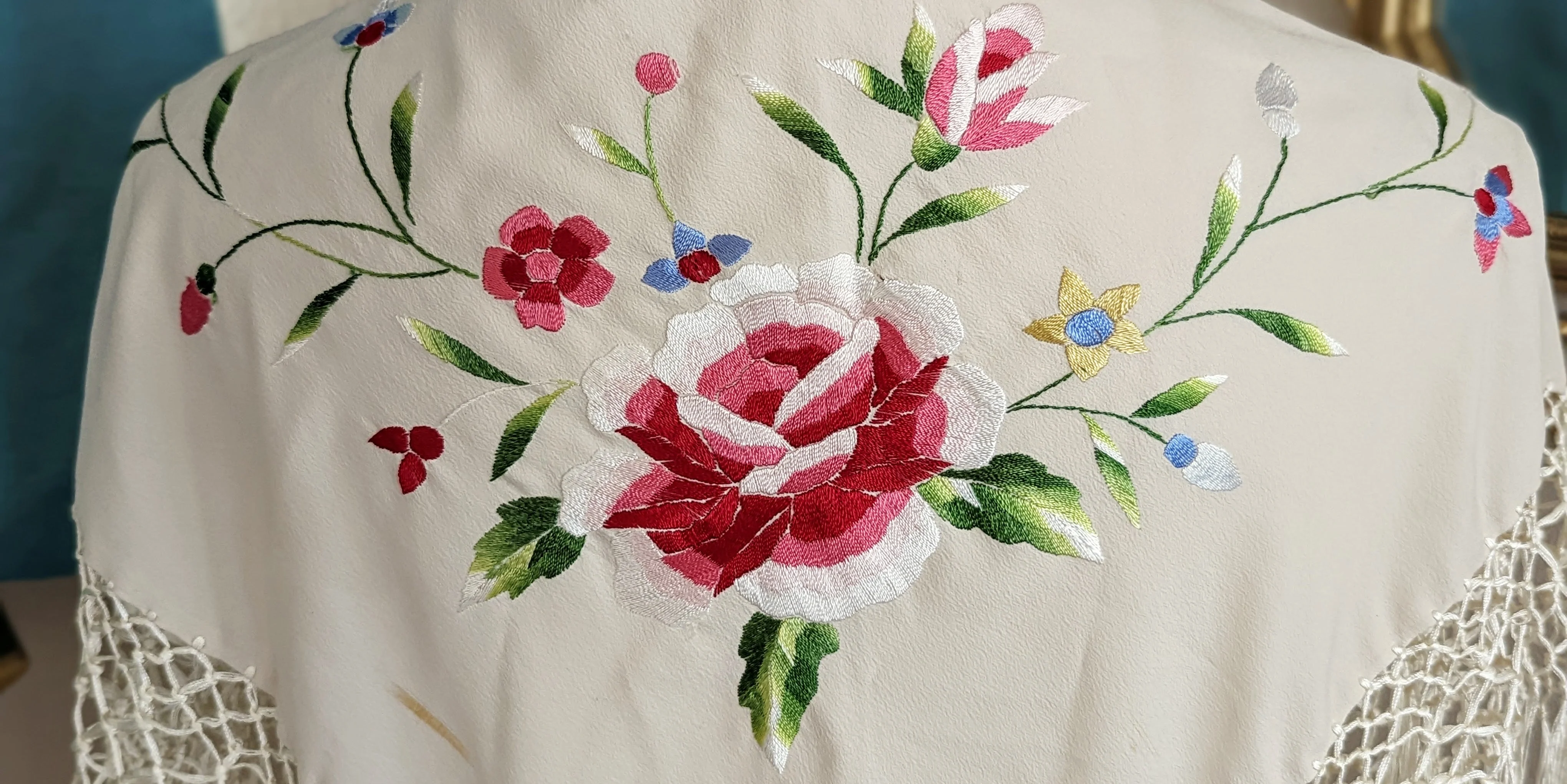20s Small Red White and Blue Wildflower Silk On Tan Wrap Piano Shawl, Hand Embroidered with Hand Knotted Macrame Fringe - Image 3