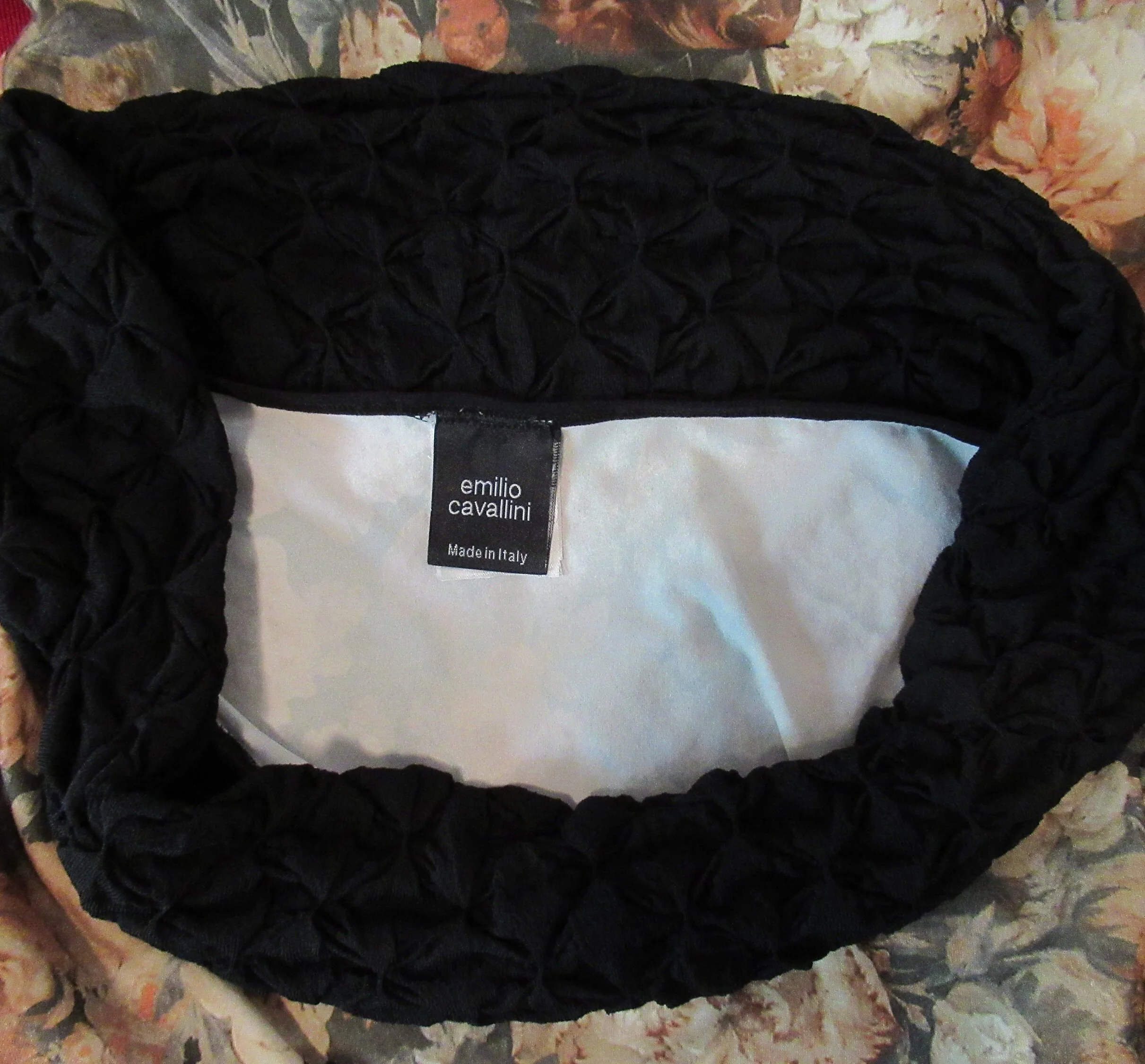 30-34 Bust Pullover Made In Italy for Stilnovo Sexy Stretch for Super Fit Long Sleeve Black Ruched Neck and Cuffs Vtg by Emilio Cavallini - Image 9