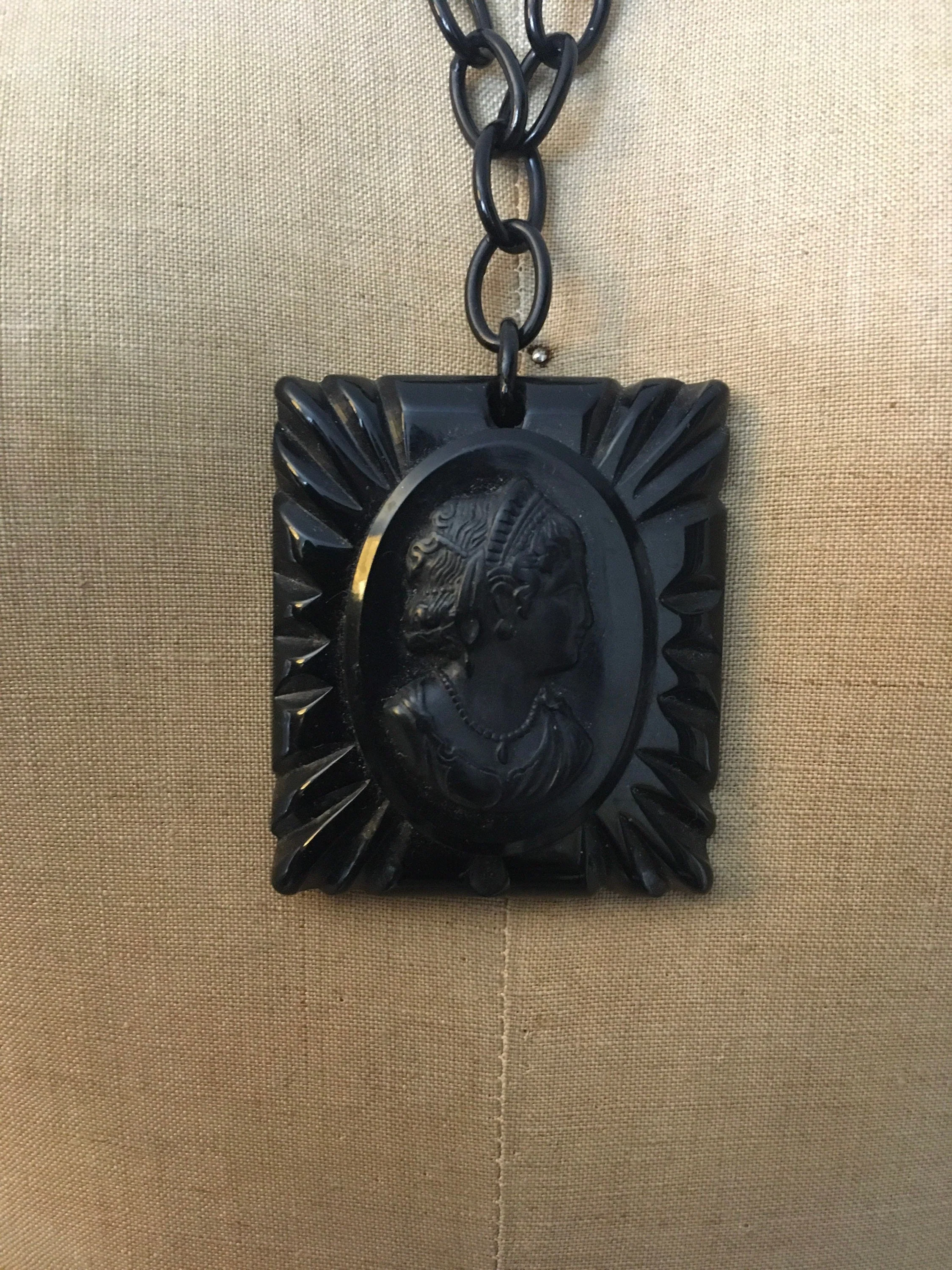 30’s-40’s Black Bakelite Cameo Necklace - Image 7