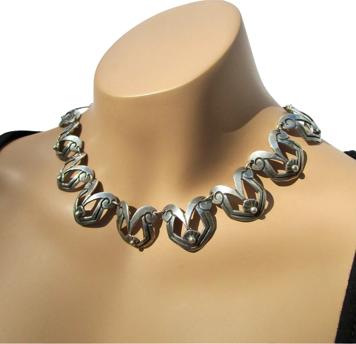 30s/40s Art Deco/mcm Silver Choker Geometrical Influence by UT