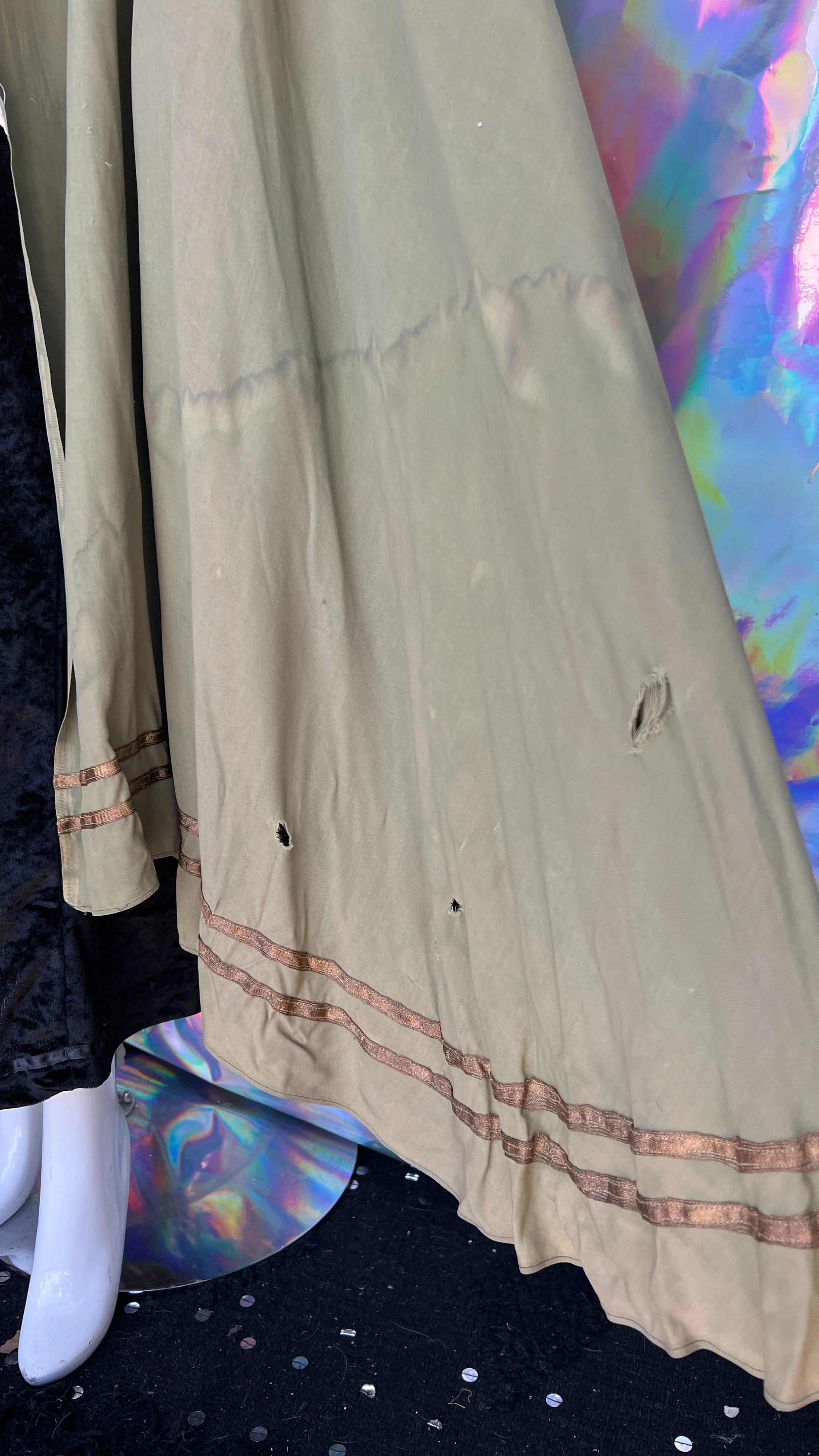 30s/40s Brown Ribboned Green Costume Cape  by Western Costume Co. Hollywood - Image 7